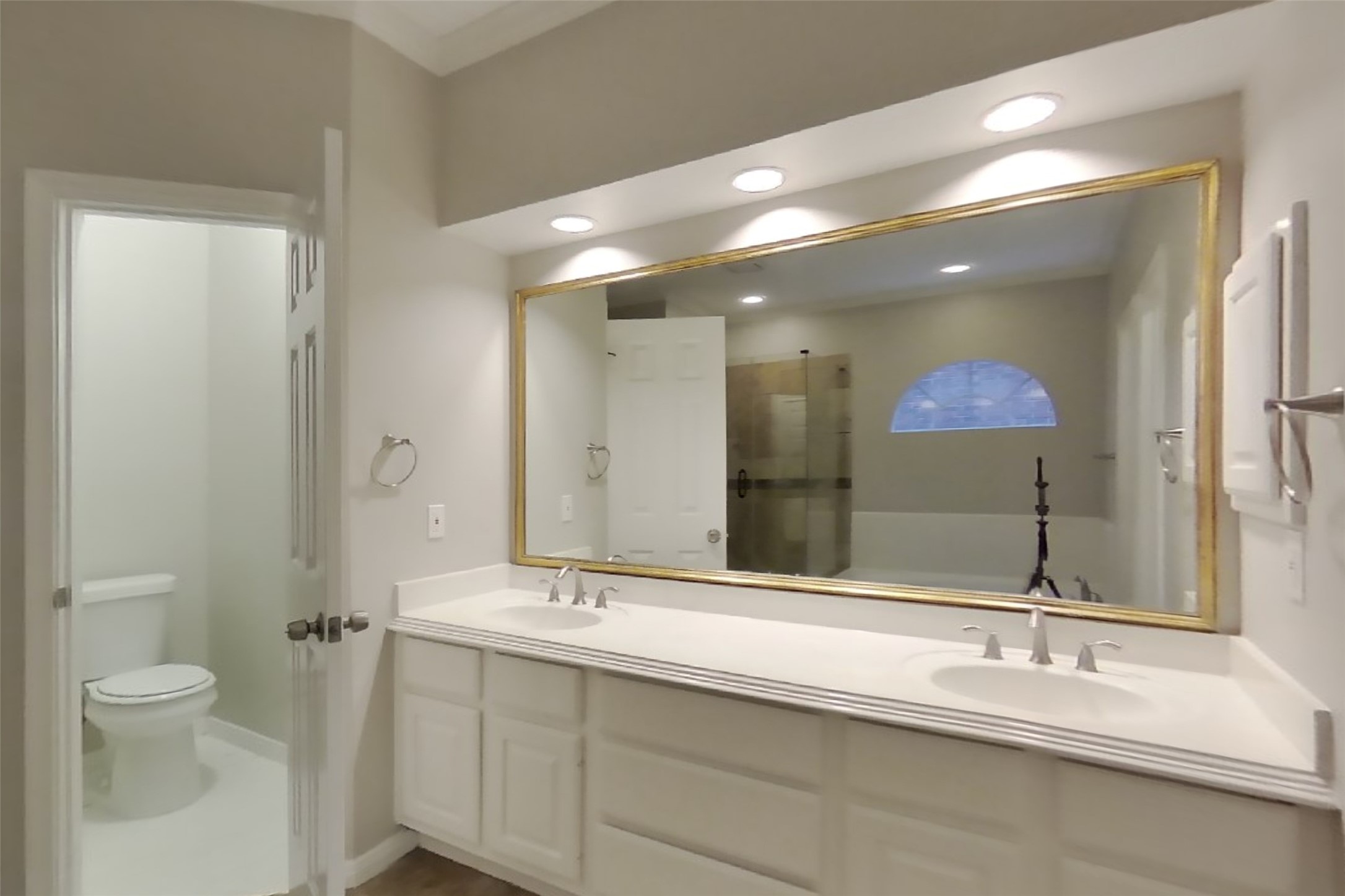 1507 Moon Shadow Court Property Photo 7