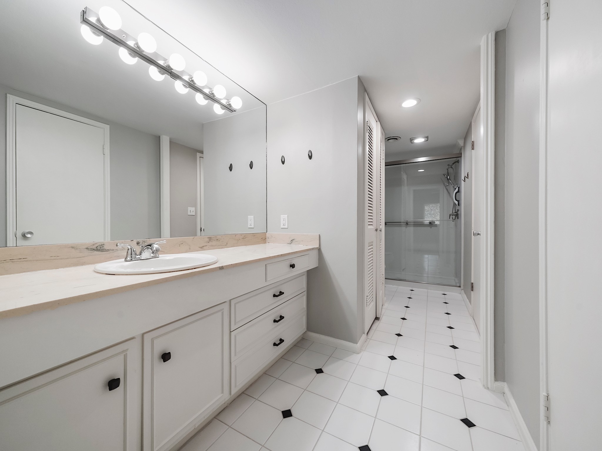 656 S Ripple Creek Drive 656 Property Photo 19