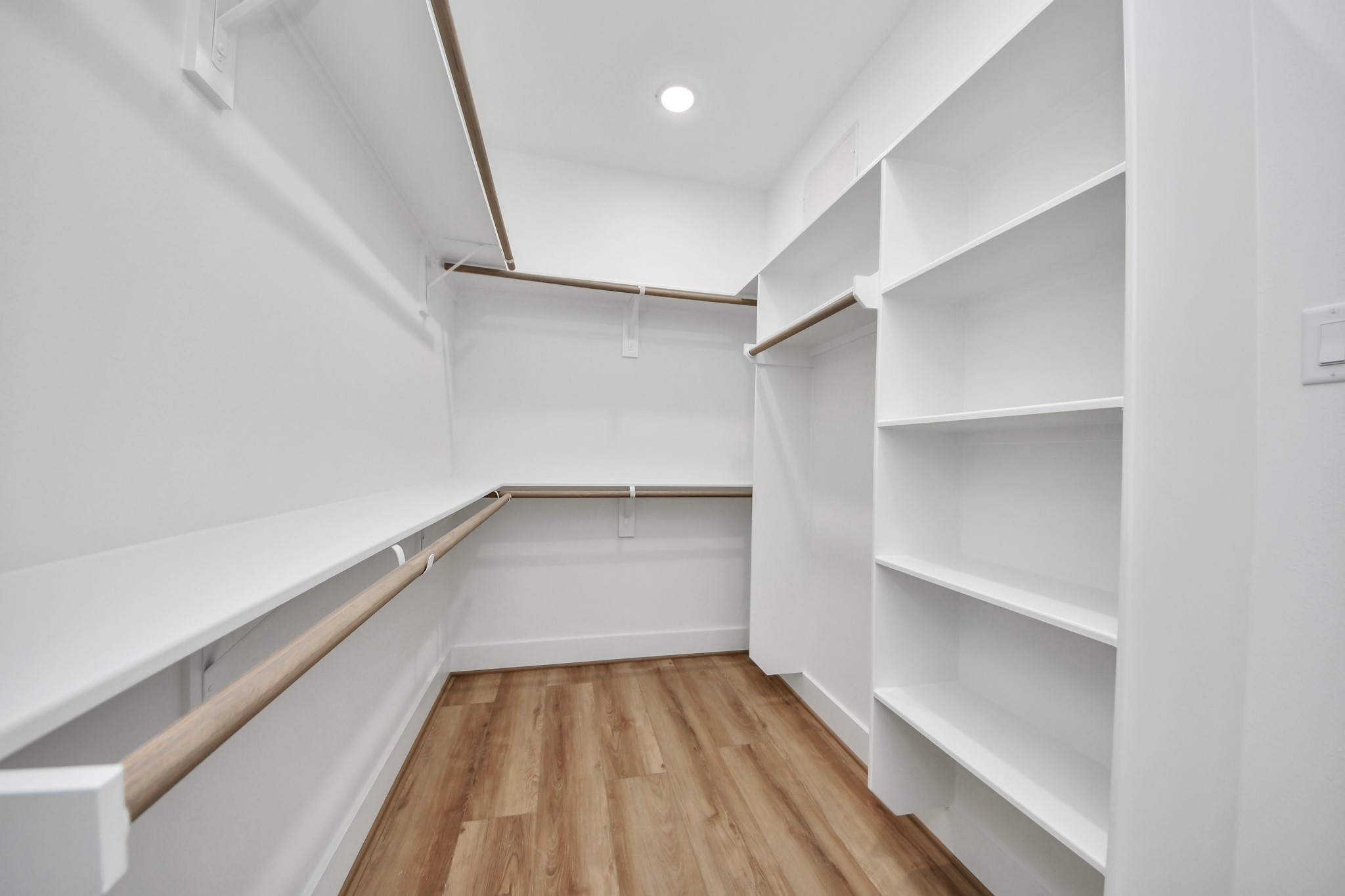 2604 Winbern Street Property Photo 28