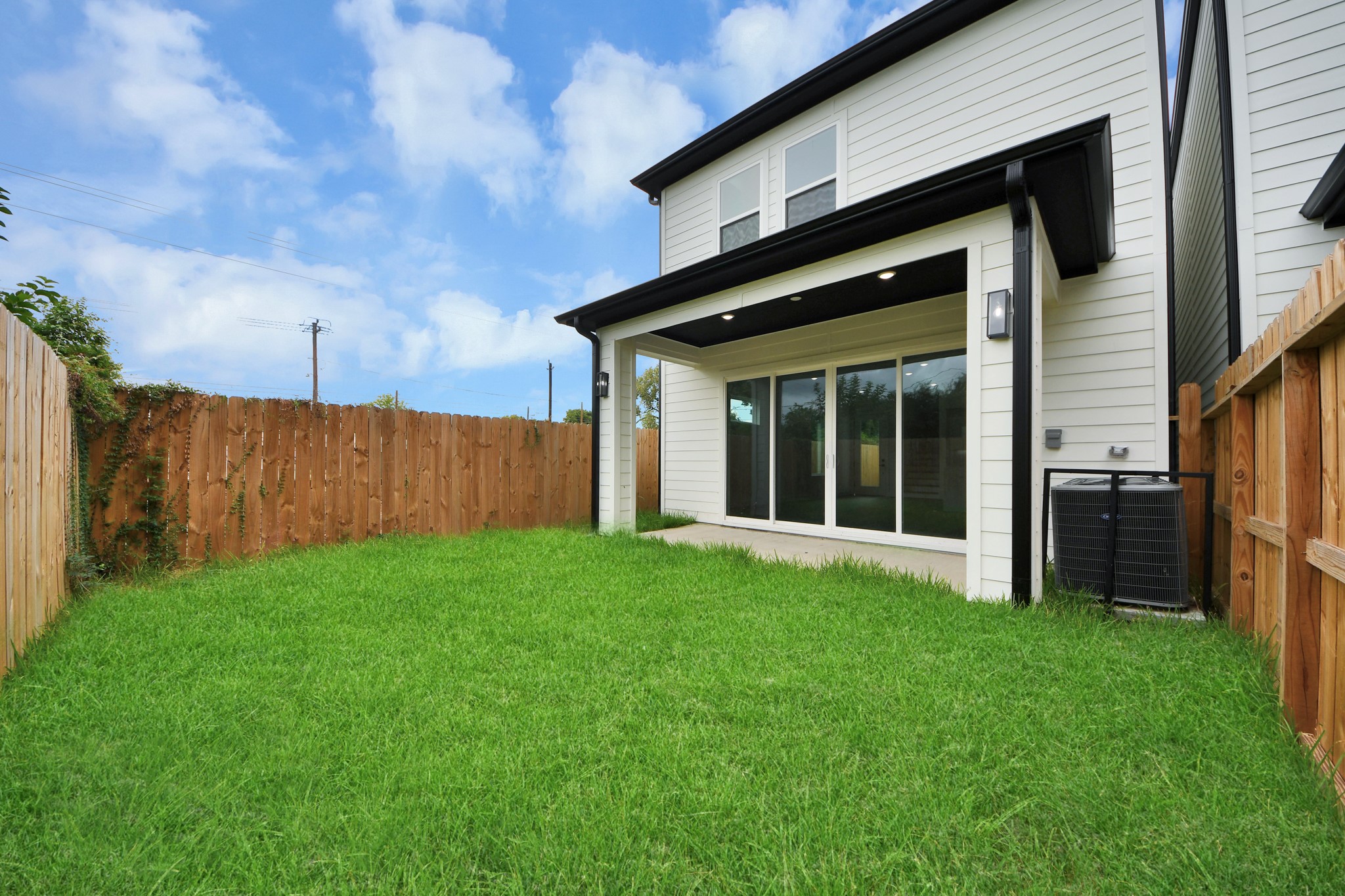 2604 Winbern Street Property Photo 35