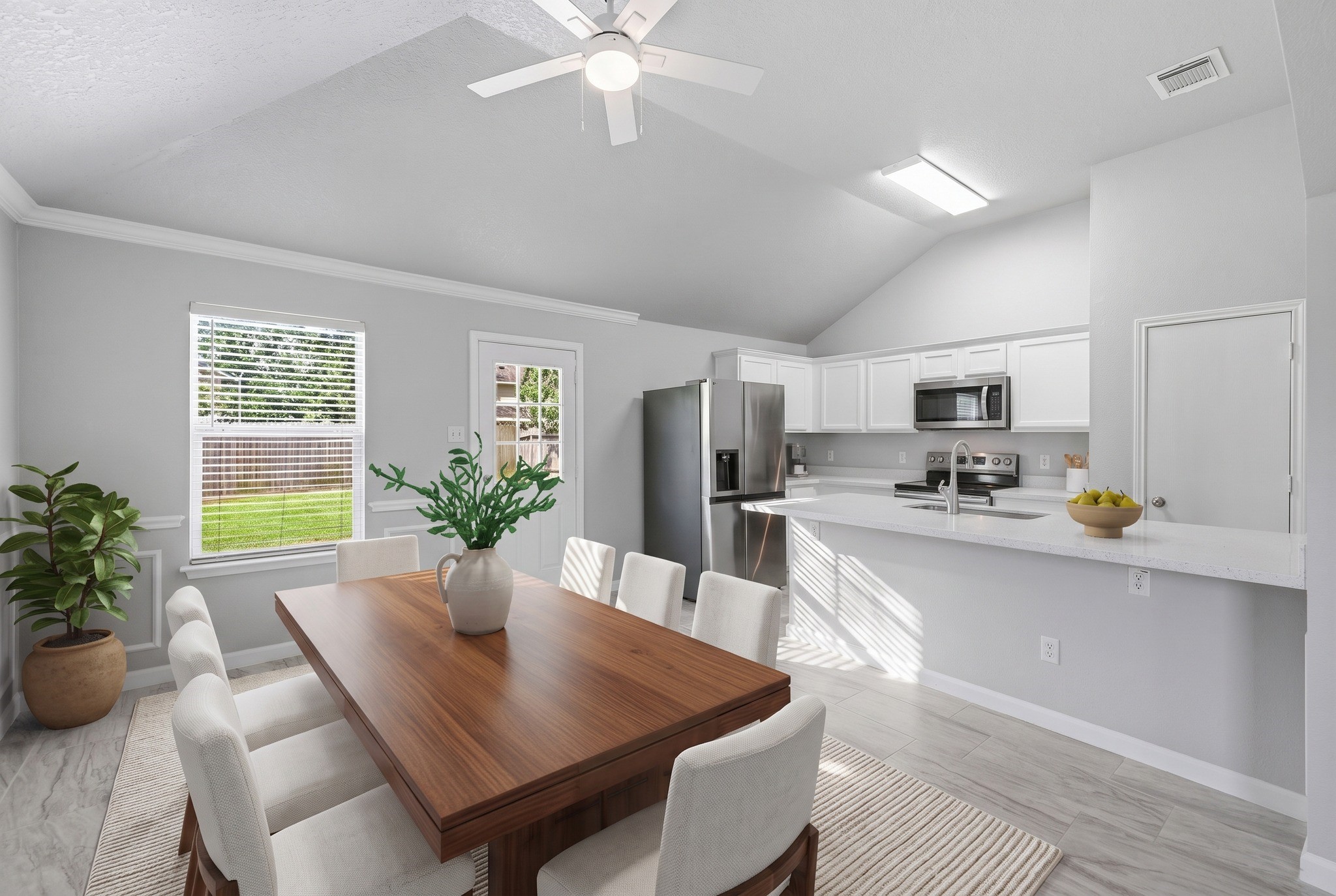 17819 Gimbals Way Property Photo 7