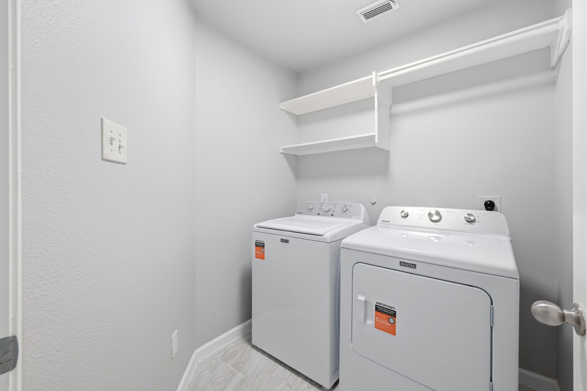 17819 Gimbals Way Property Photo 16