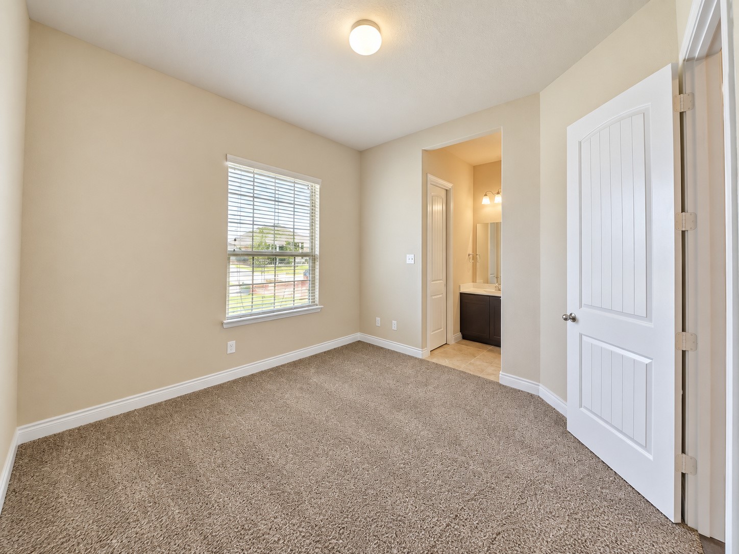 1218 Hidden Grove Lane Property Photo 32