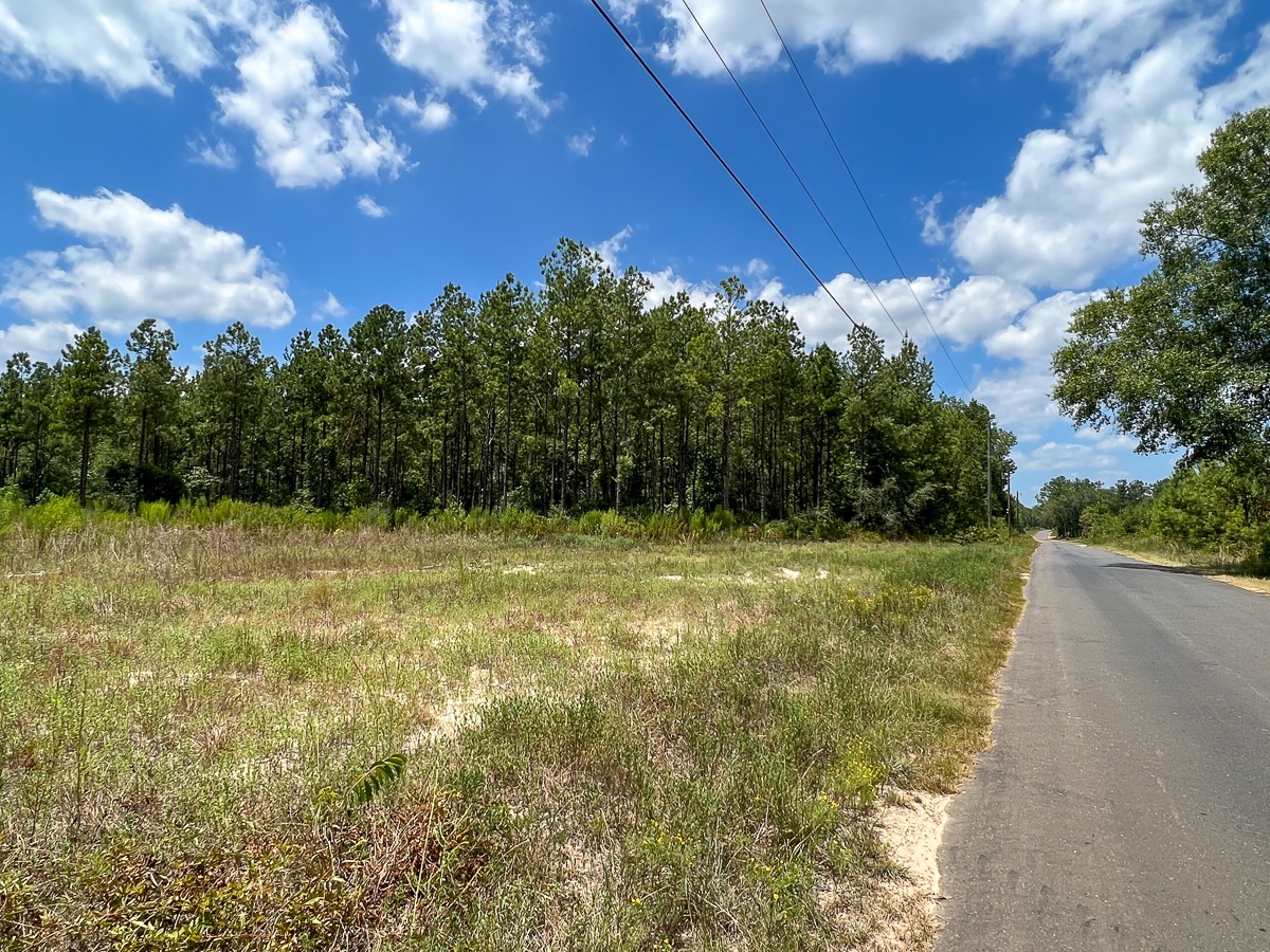 02 County Road 1420 Property Photo 11