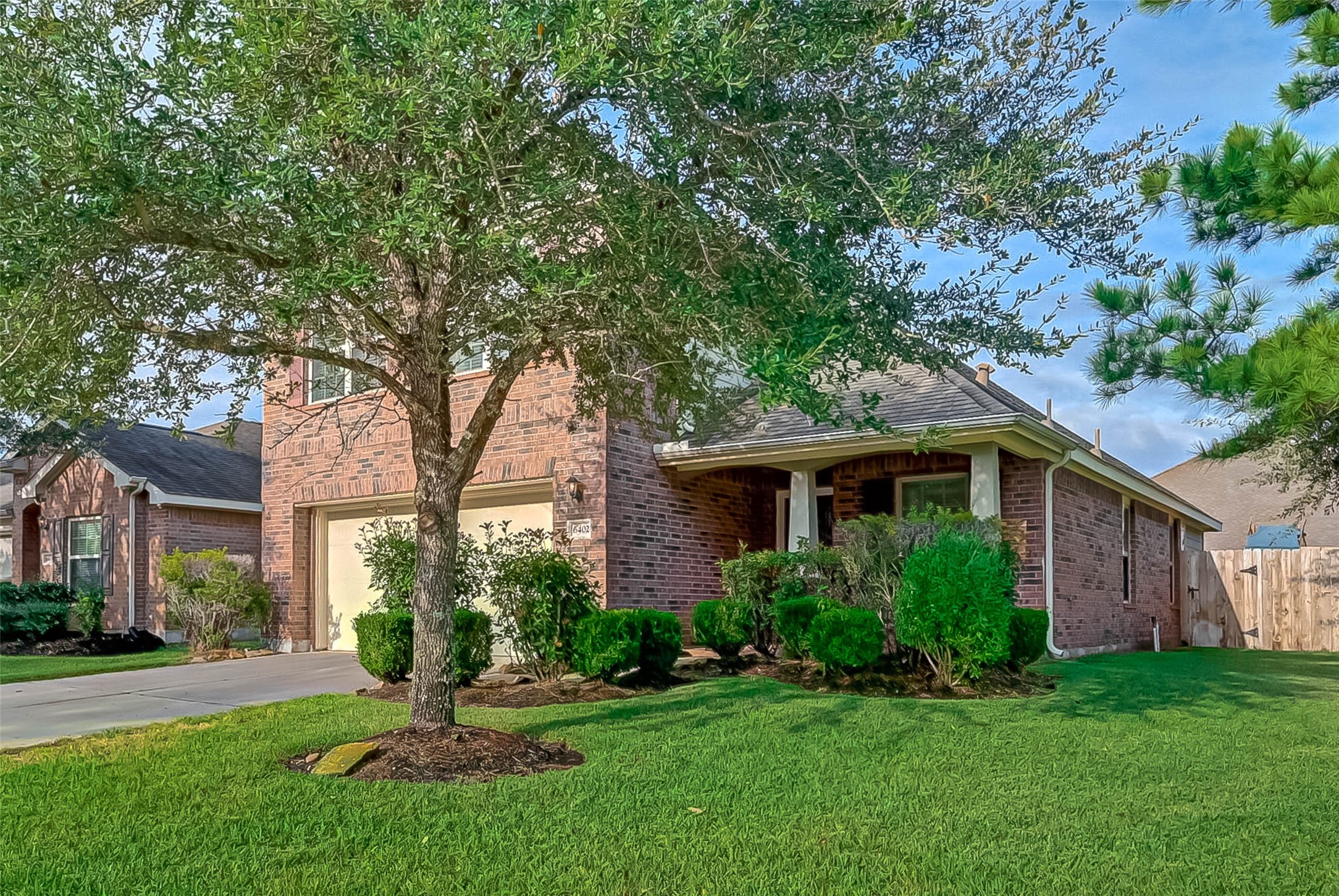 6402 Black Bamboo Lane Property Photo 2