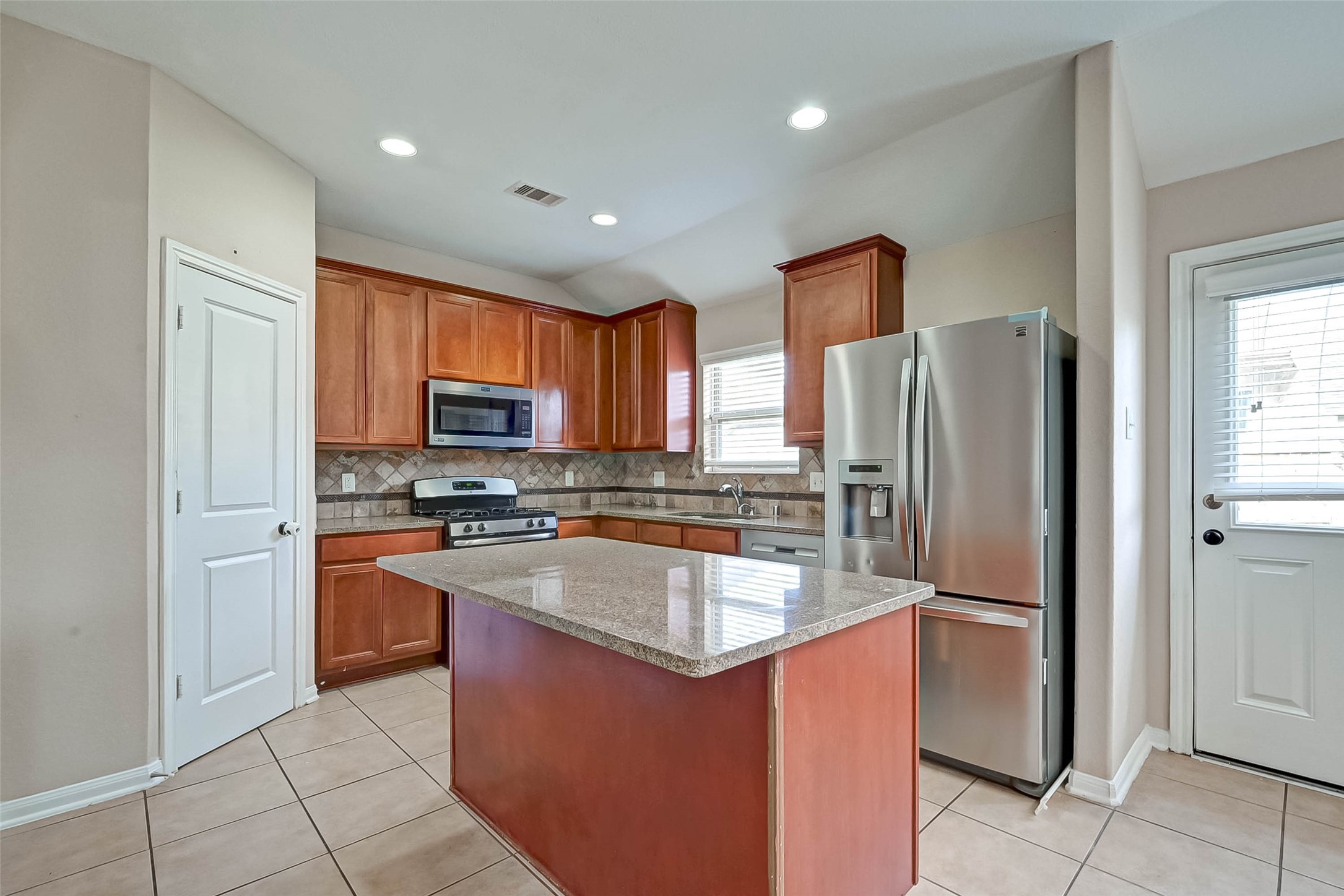 6402 Black Bamboo Lane Property Photo 11