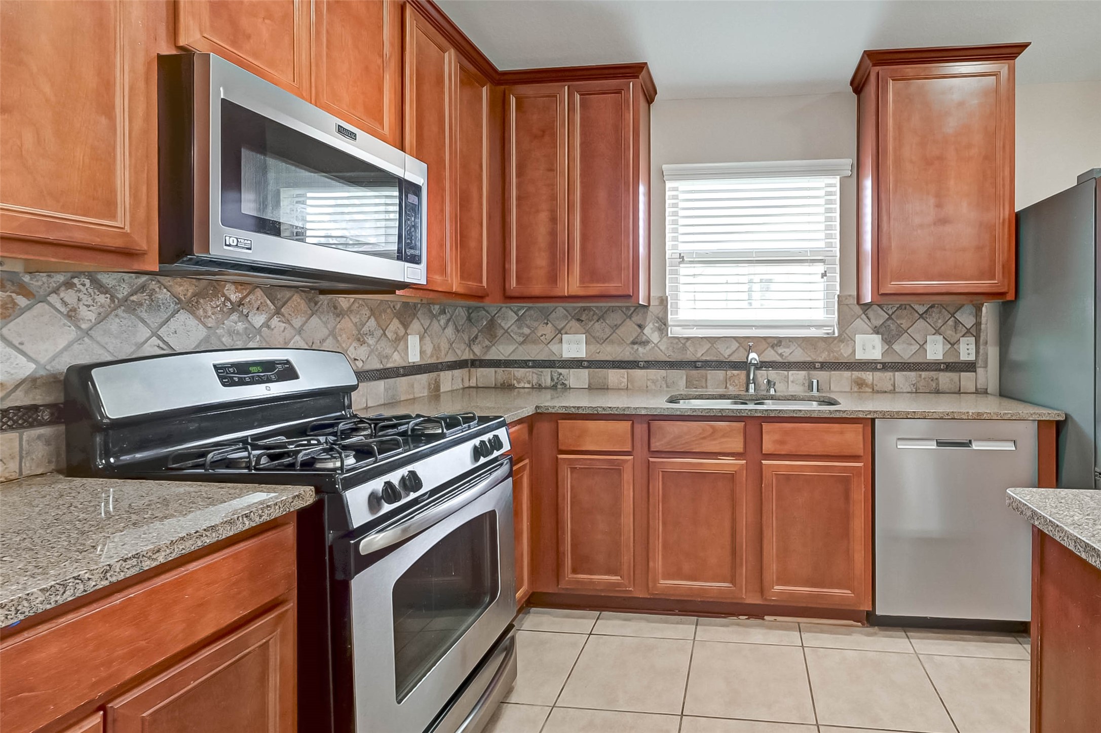 6402 Black Bamboo Lane Property Photo 13