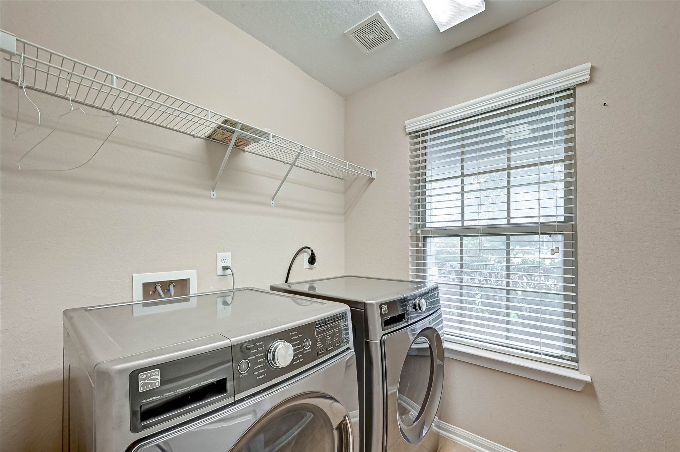 6402 Black Bamboo Lane Property Photo 15