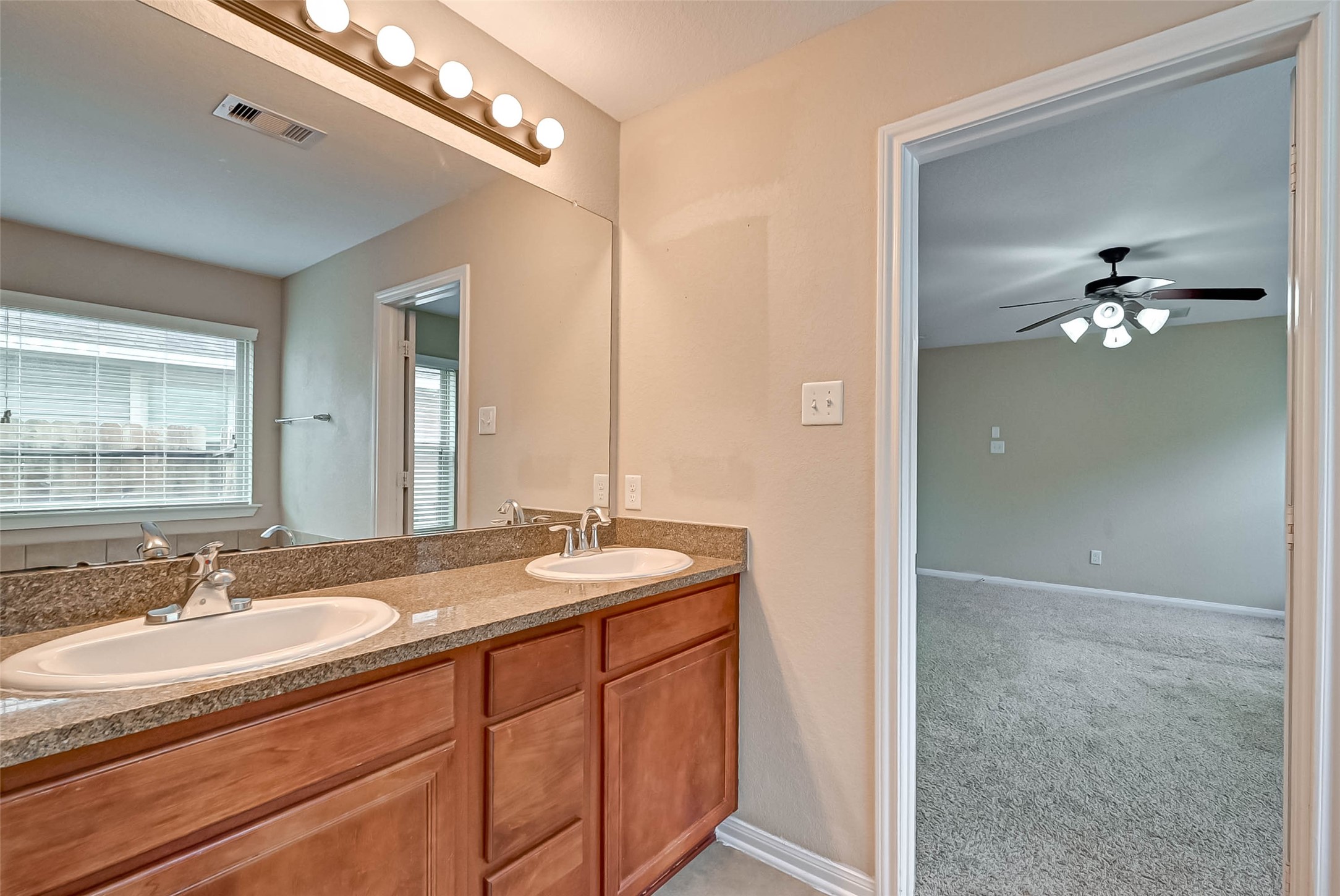 6402 Black Bamboo Lane Property Photo 22