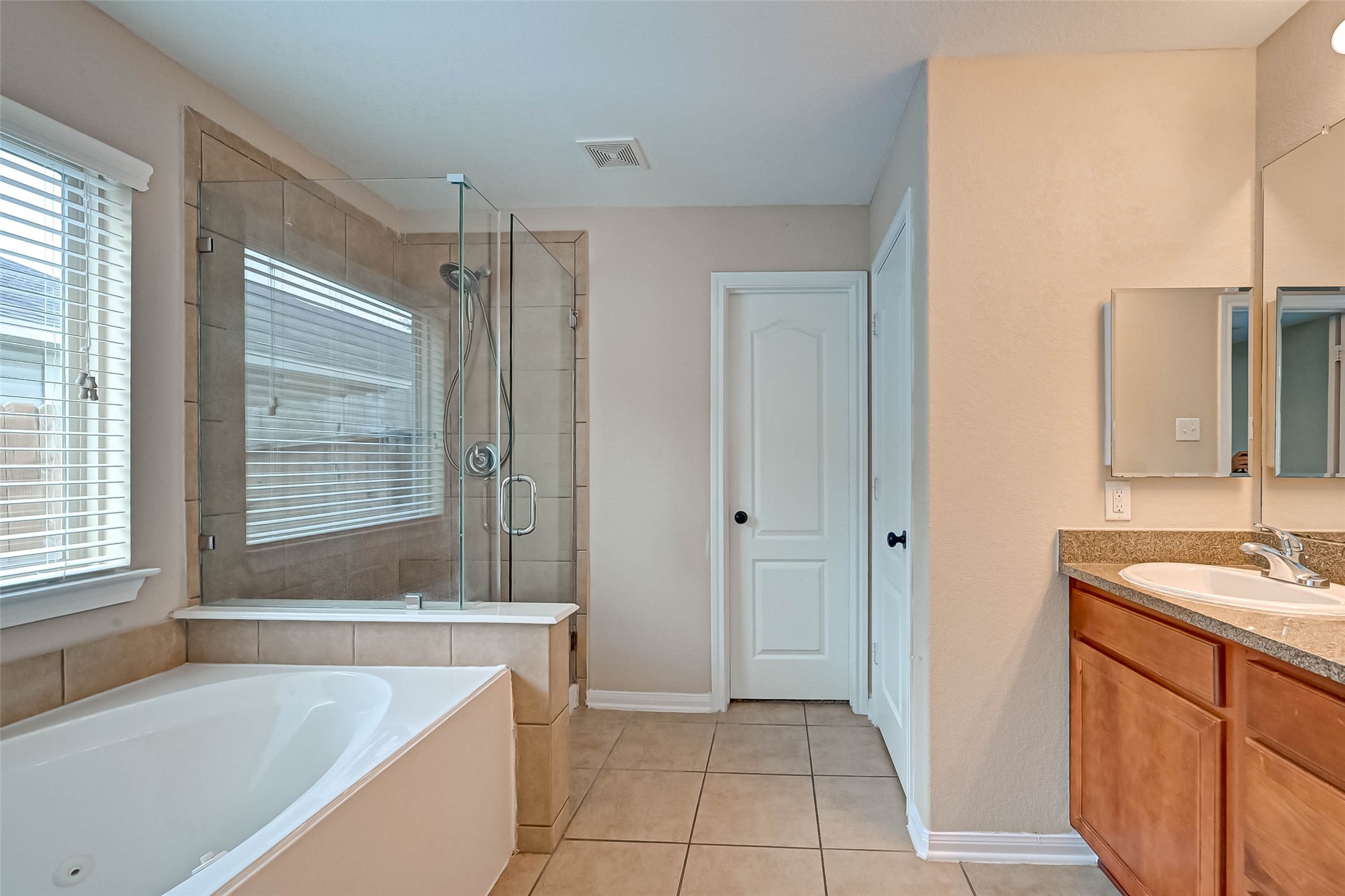 6402 Black Bamboo Lane Property Photo 24