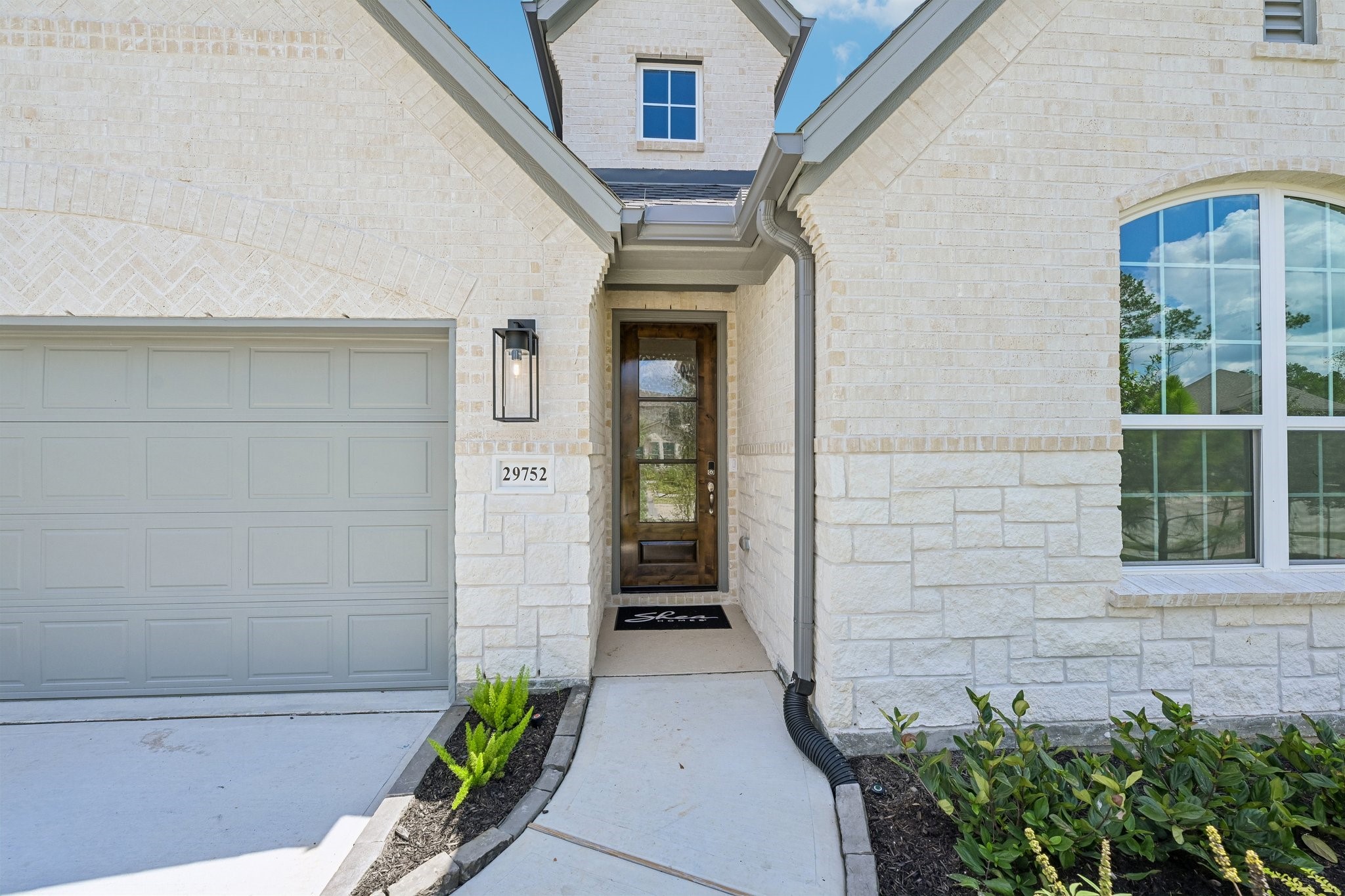 29752 Brushy Gables Drive Property Photo 5