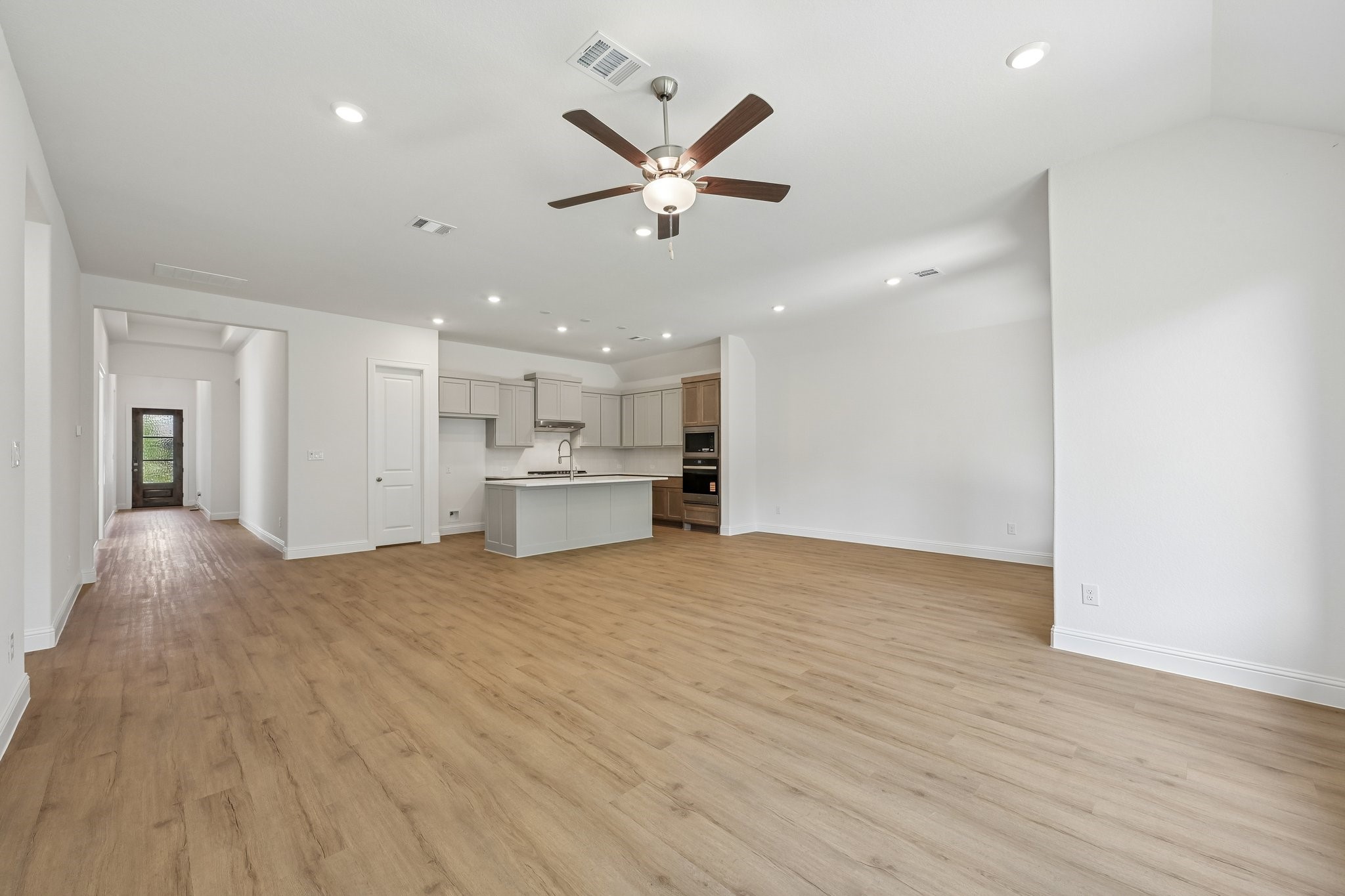29752 Brushy Gables Drive Property Photo 6