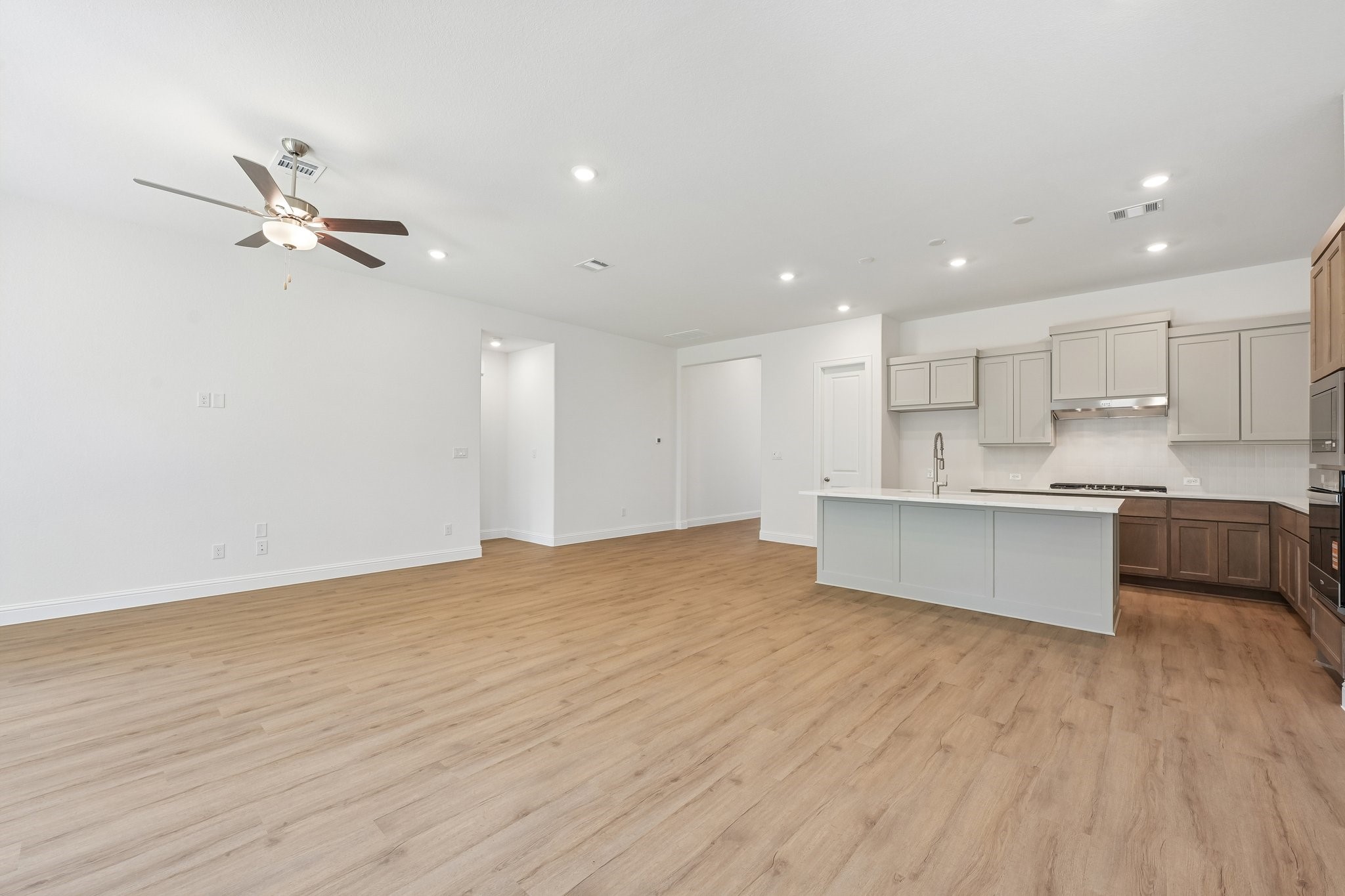 29752 Brushy Gables Drive Property Photo 7