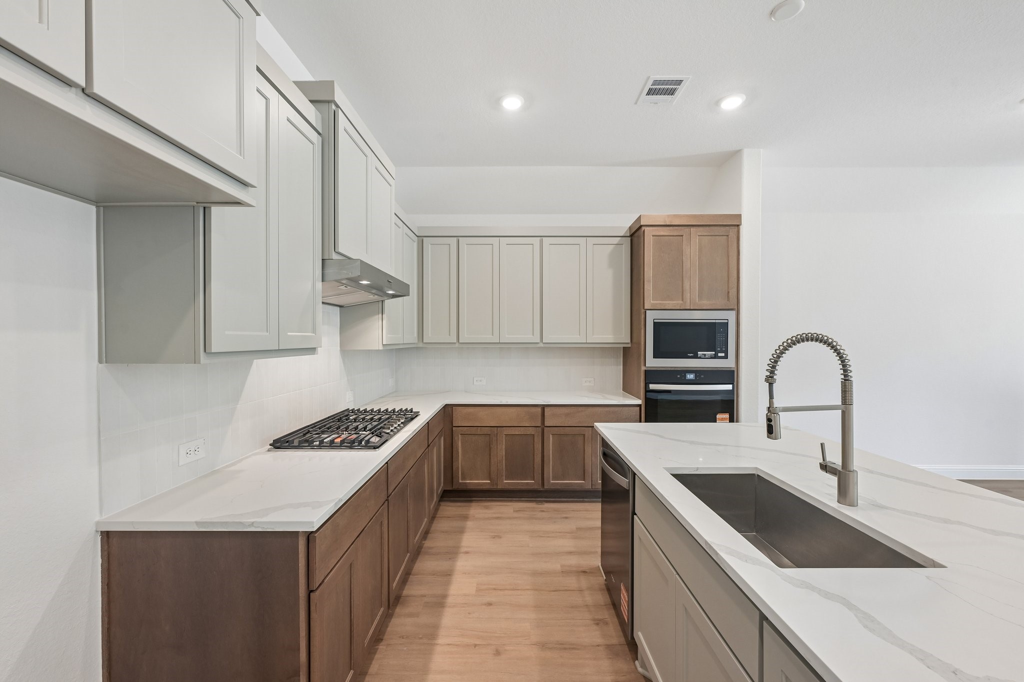29752 Brushy Gables Drive Property Photo 13
