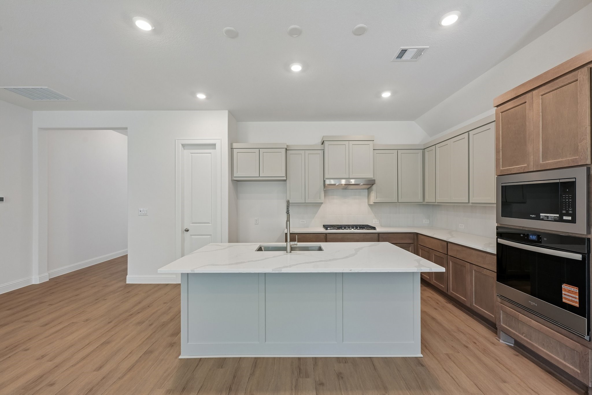 29752 Brushy Gables Drive Property Photo 15
