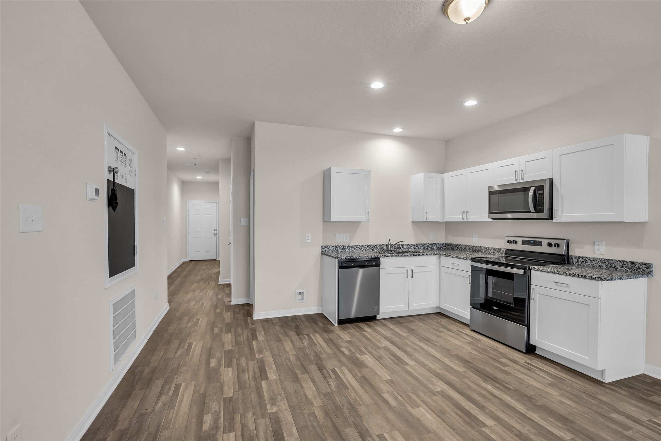 2511 17th Street Property Photo 4