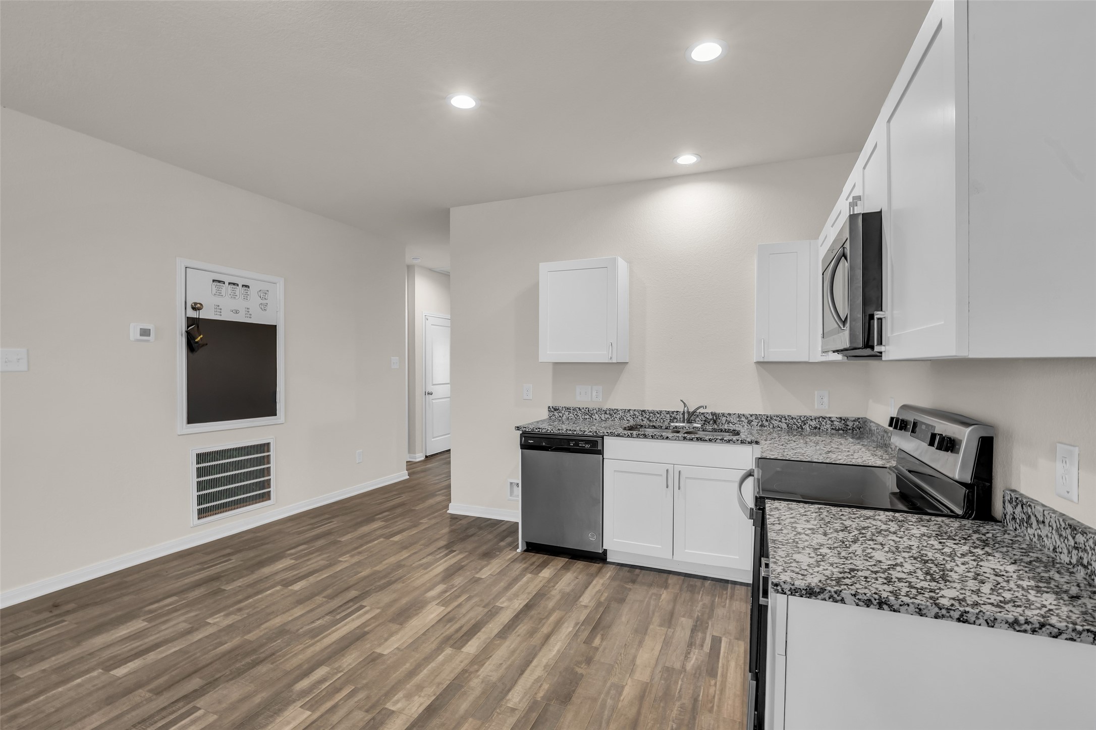 2511 17th Street Property Photo 6