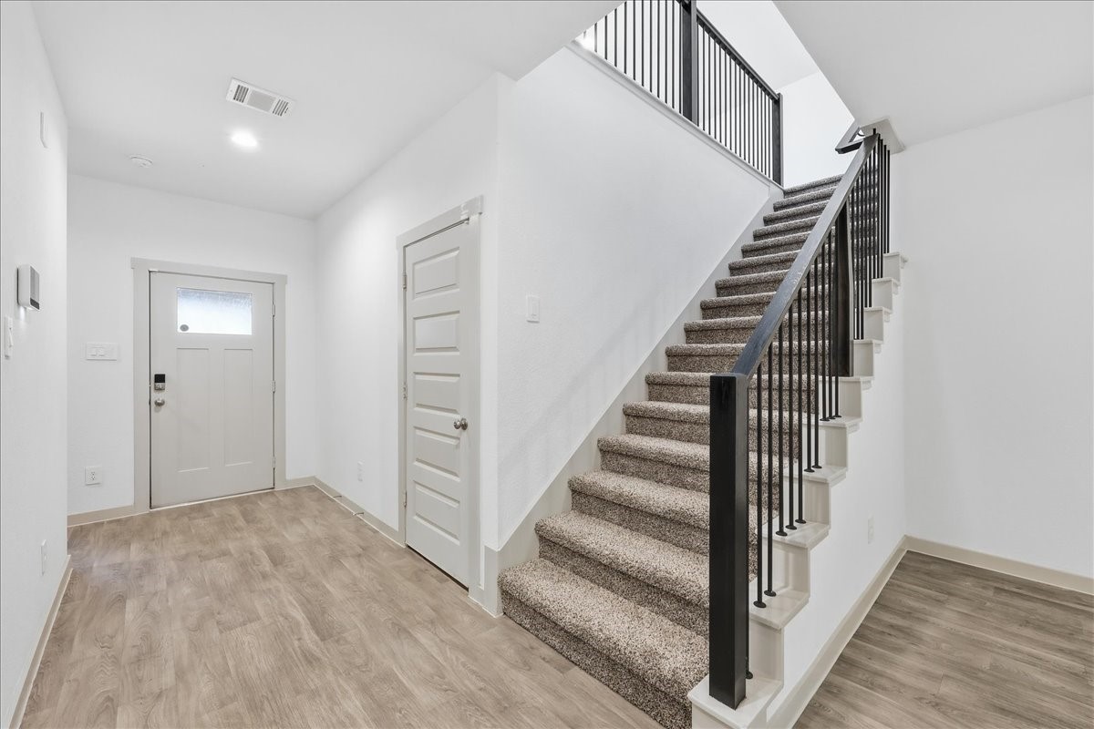 115 Little Spring Court Property Photo 6