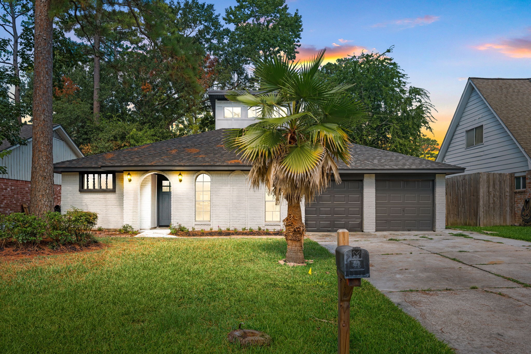 23011 Whispering Willow Drive Property Photo 2