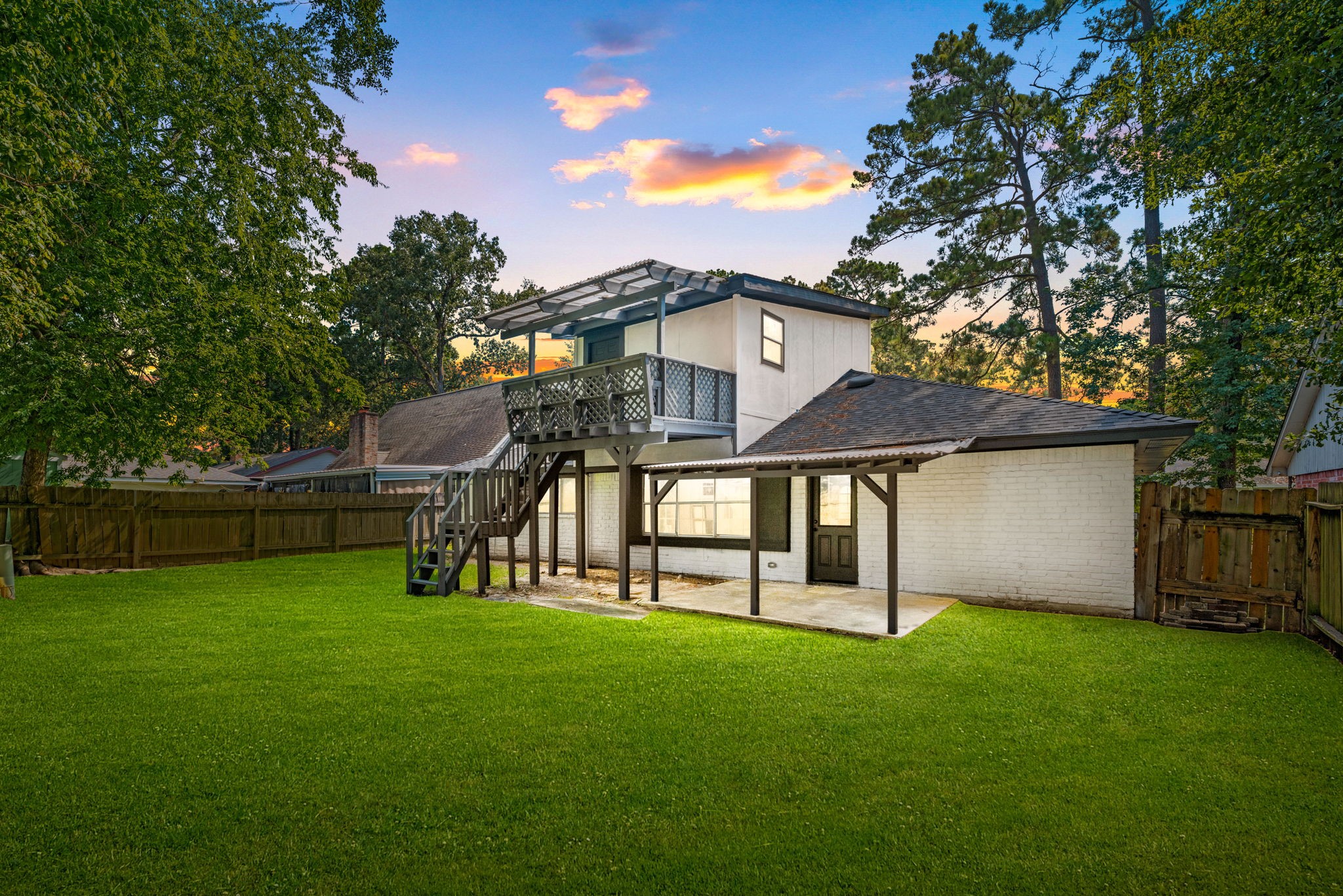 23011 Whispering Willow Drive Property Photo 4