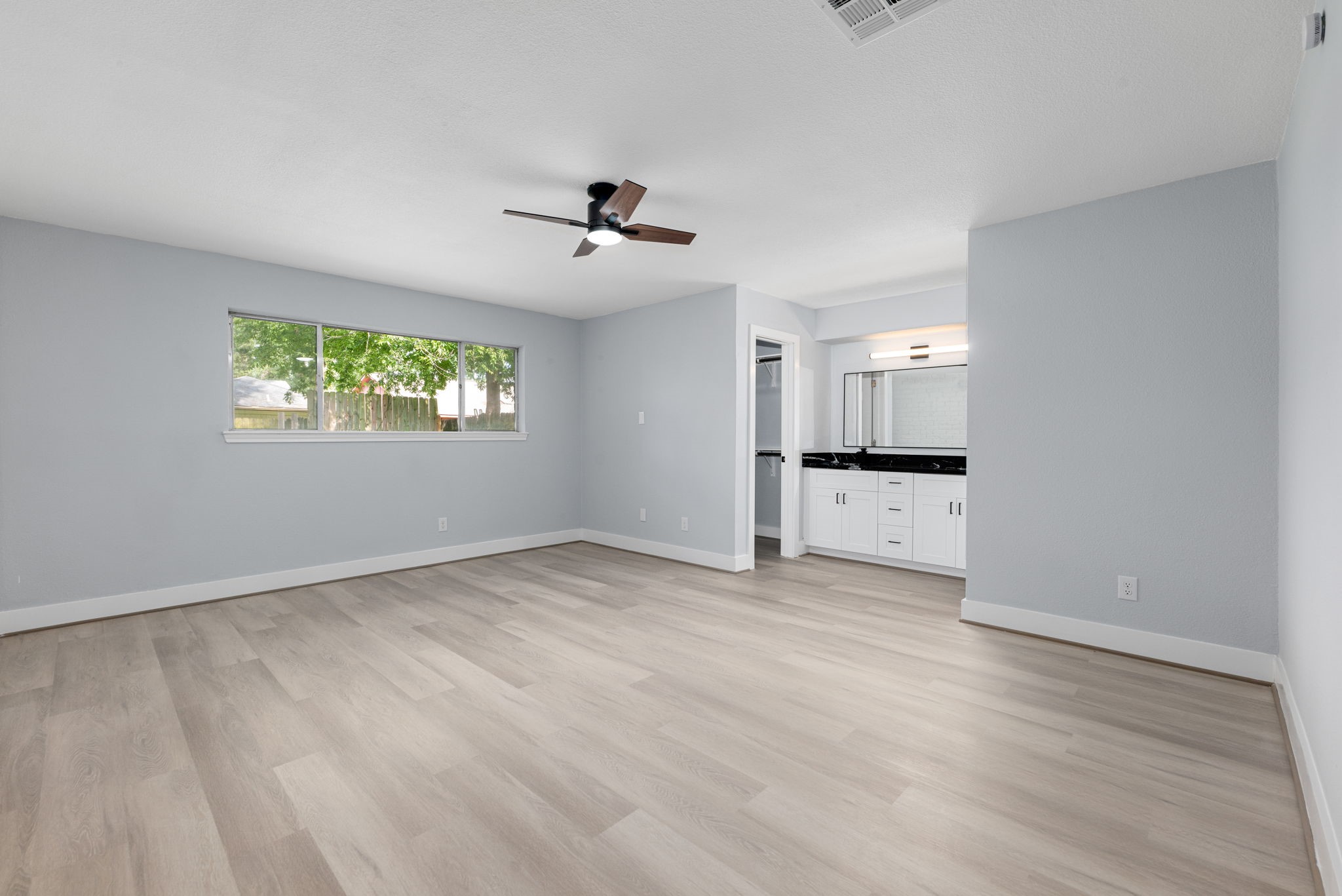 23011 Whispering Willow Drive Property Photo 19