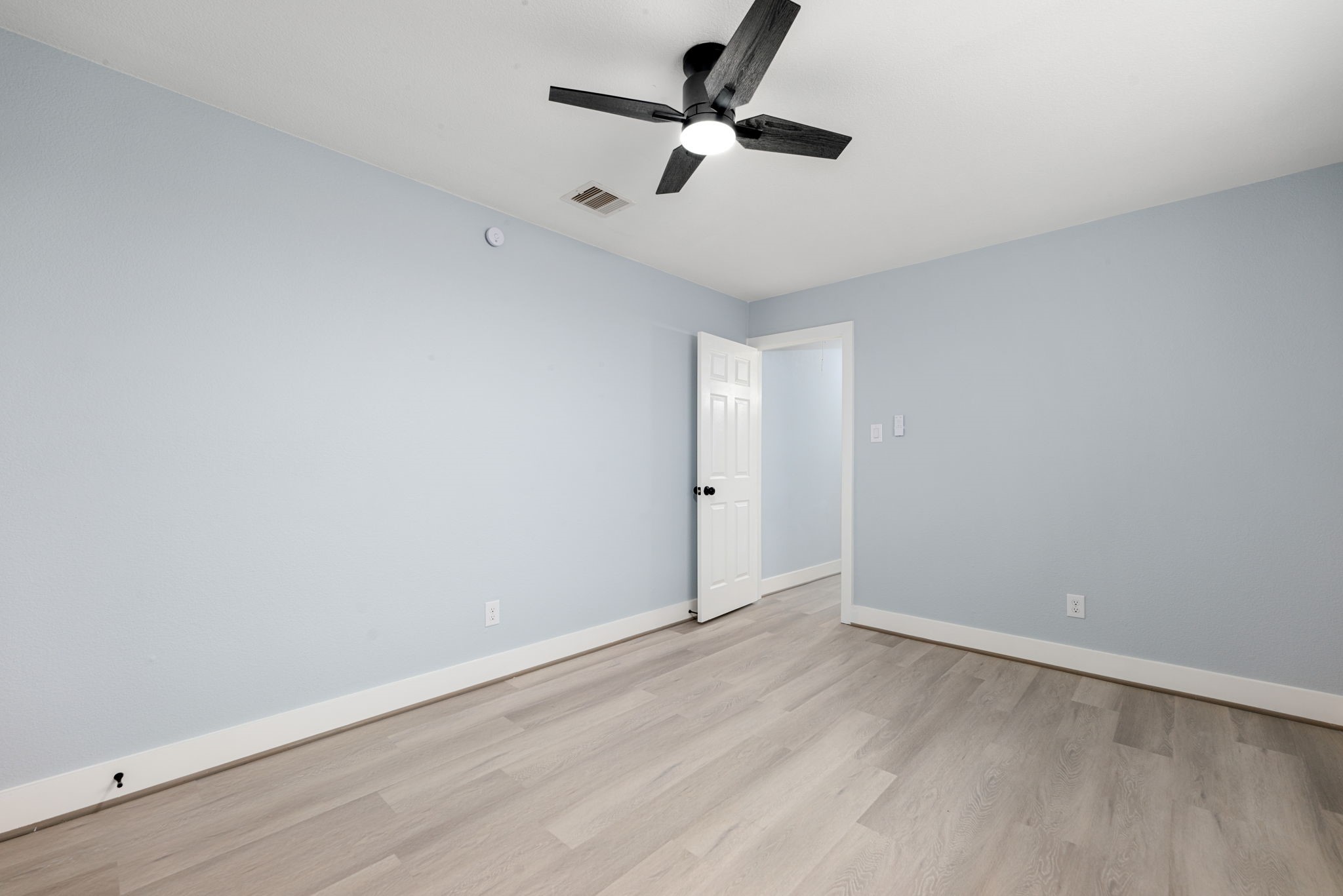 23011 Whispering Willow Drive Property Photo 29