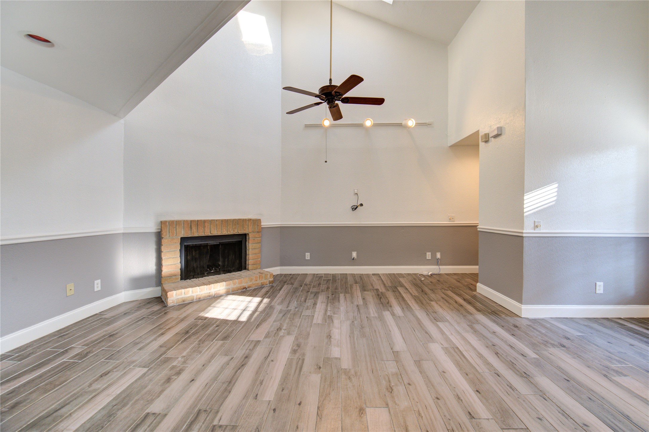 9809 Richmond Avenue D5 Property Photo 3