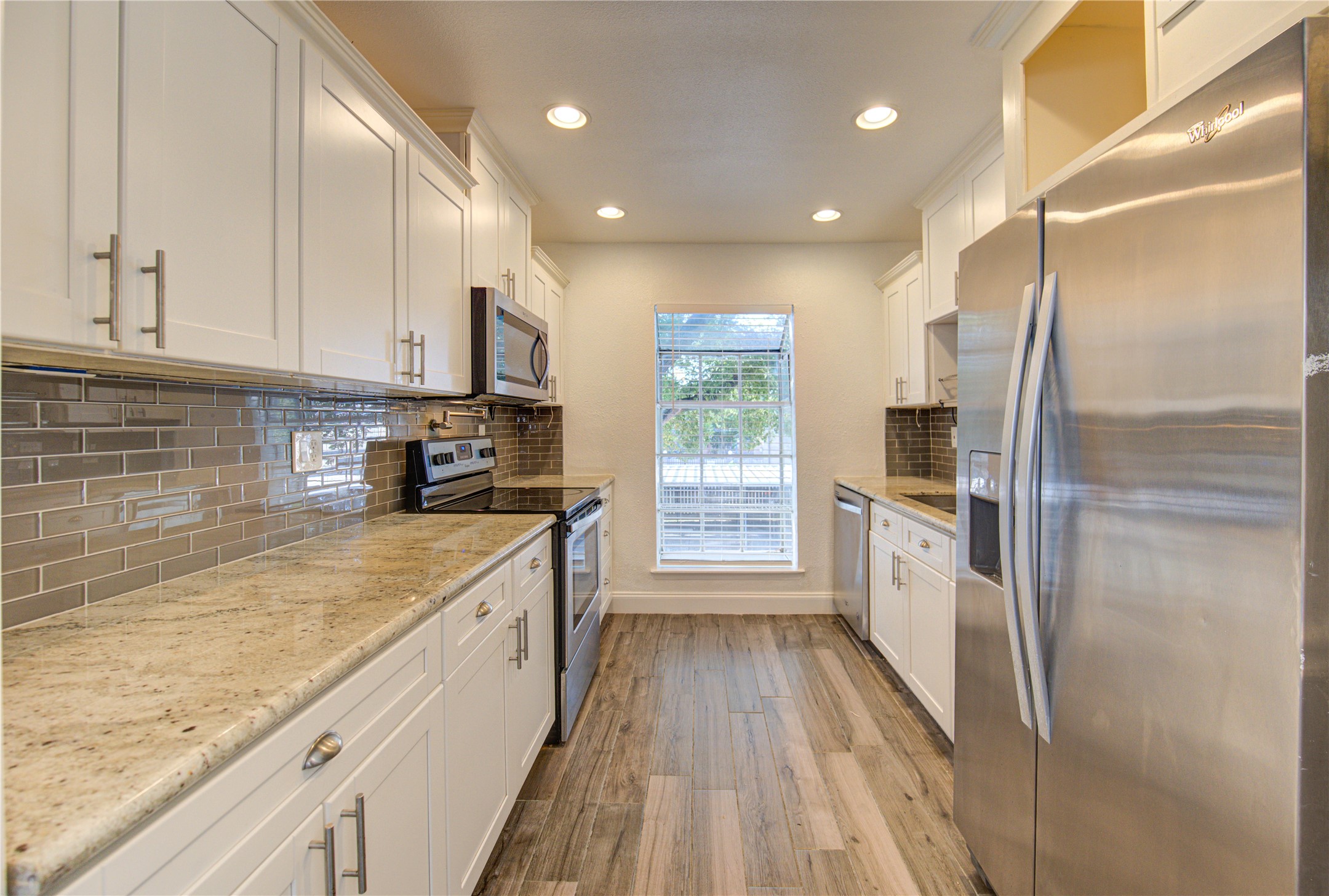 9809 Richmond Avenue D5 Property Photo 8