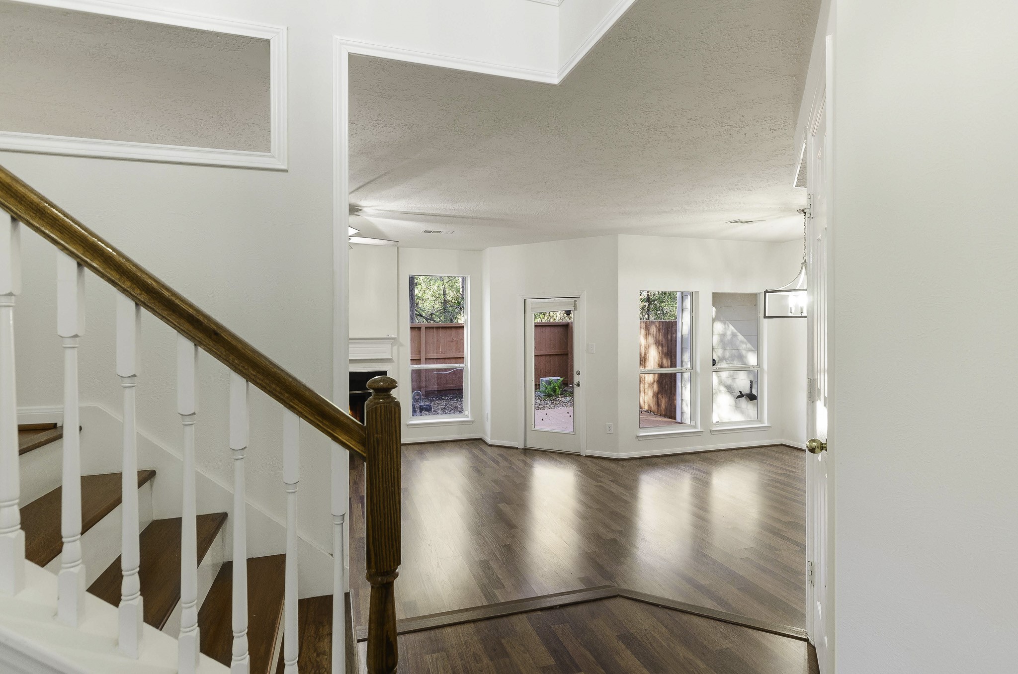 100 Piper Trace Property Photo 9