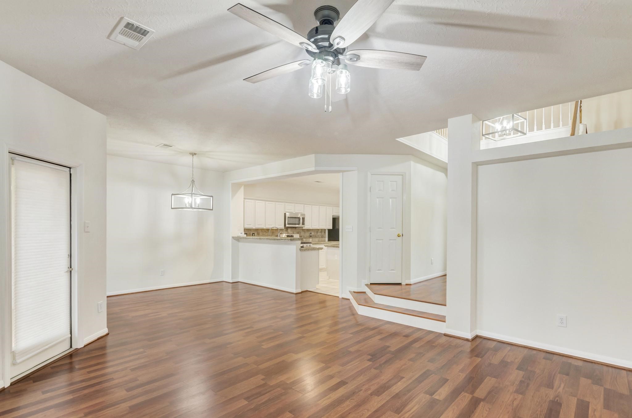 100 Piper Trace Property Photo 13