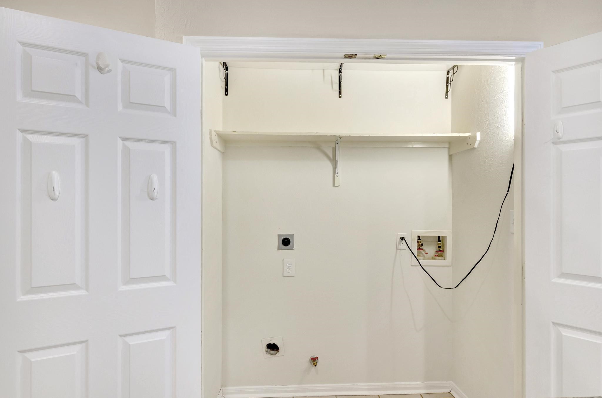 100 Piper Trace Property Photo 20