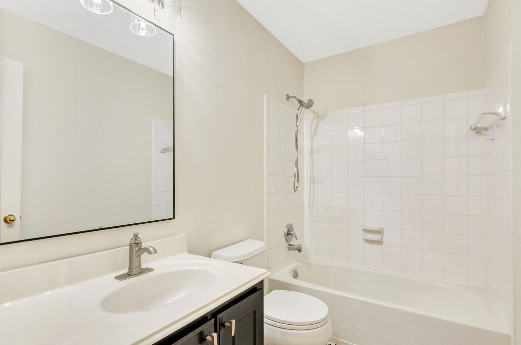 100 Piper Trace Property Photo 31