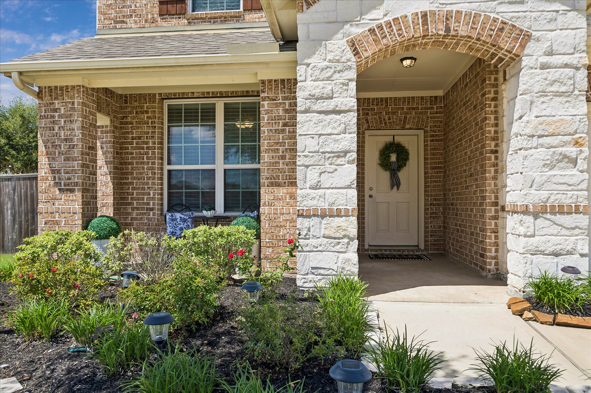 25934 Bronze Oak Court Property Photo 5