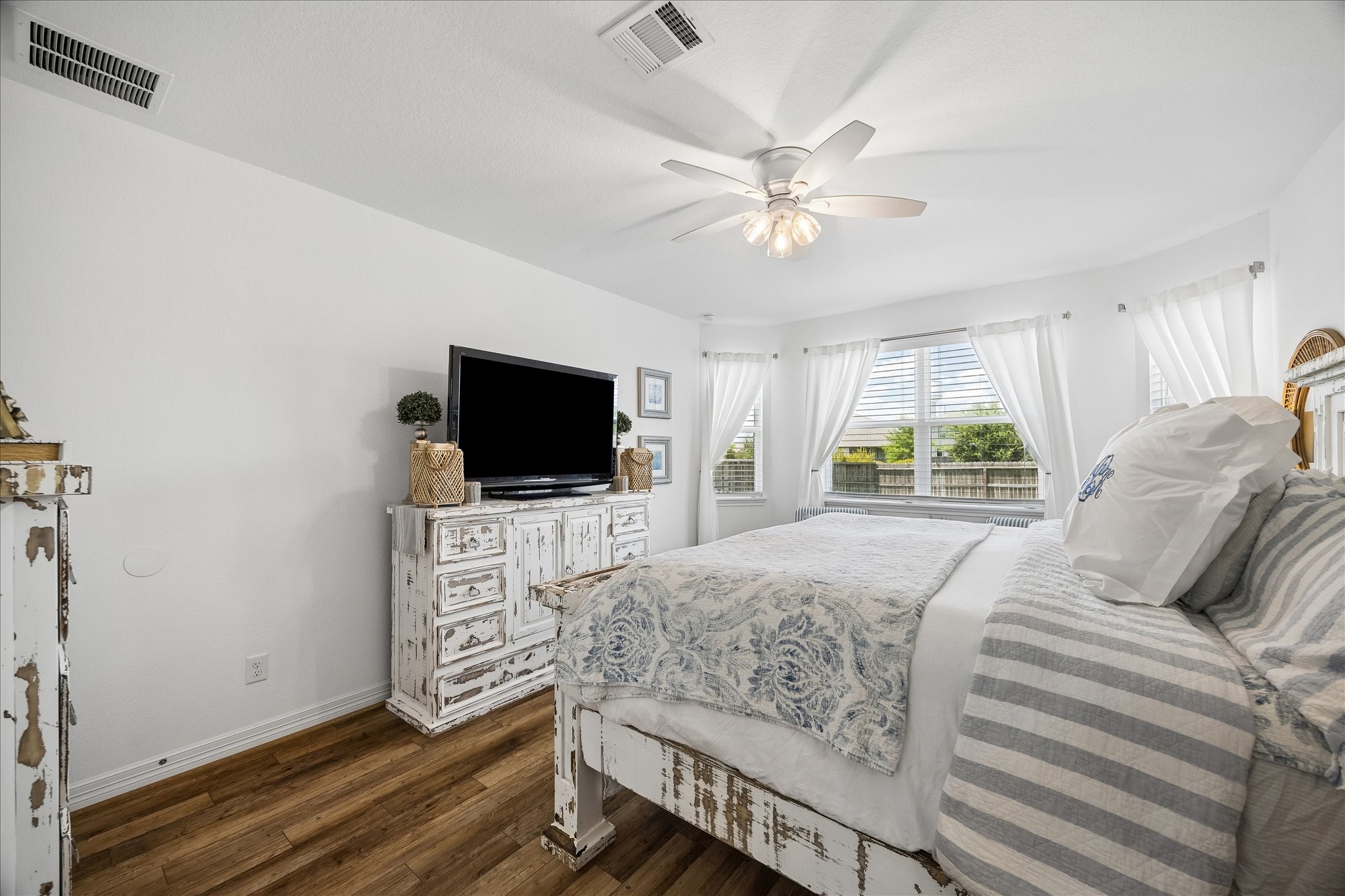 25934 Bronze Oak Court Property Photo 25