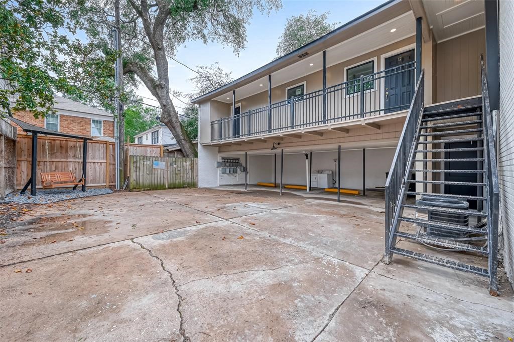 1747 Wroxton Court 2 Property Photo 14