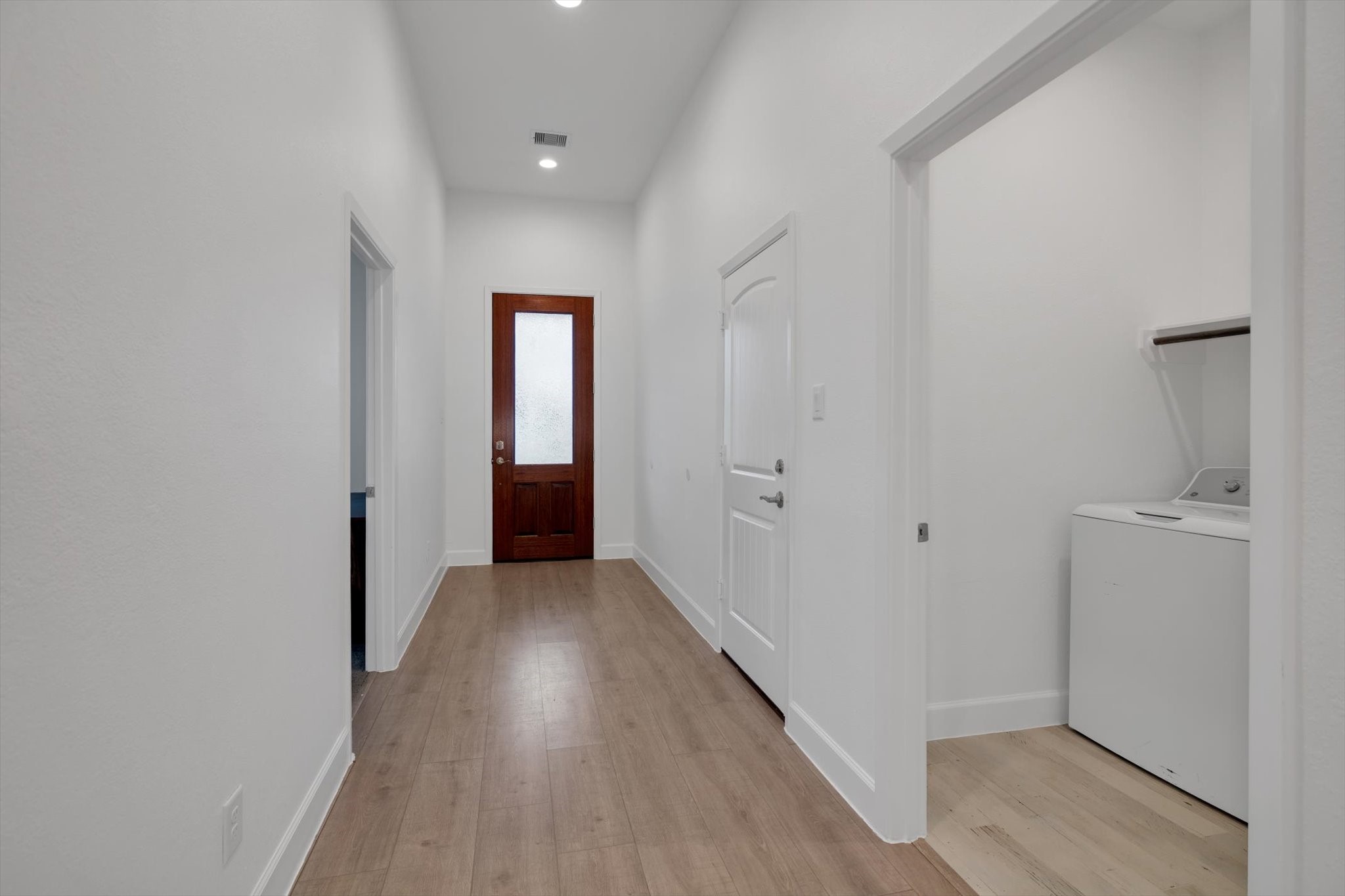 190 Glen Haven Property Photo 4