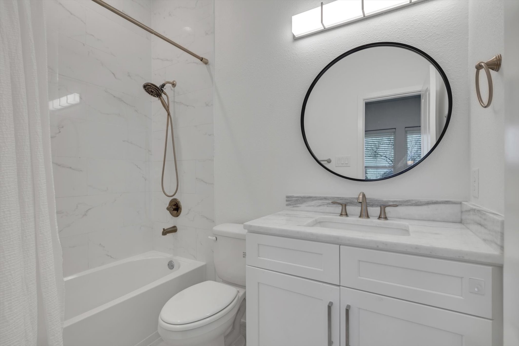 190 Glen Haven Property Photo 8