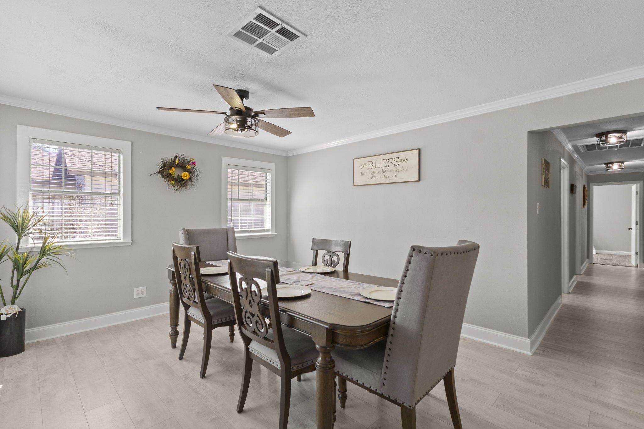 1006 Montgomery Street Property Photo 2