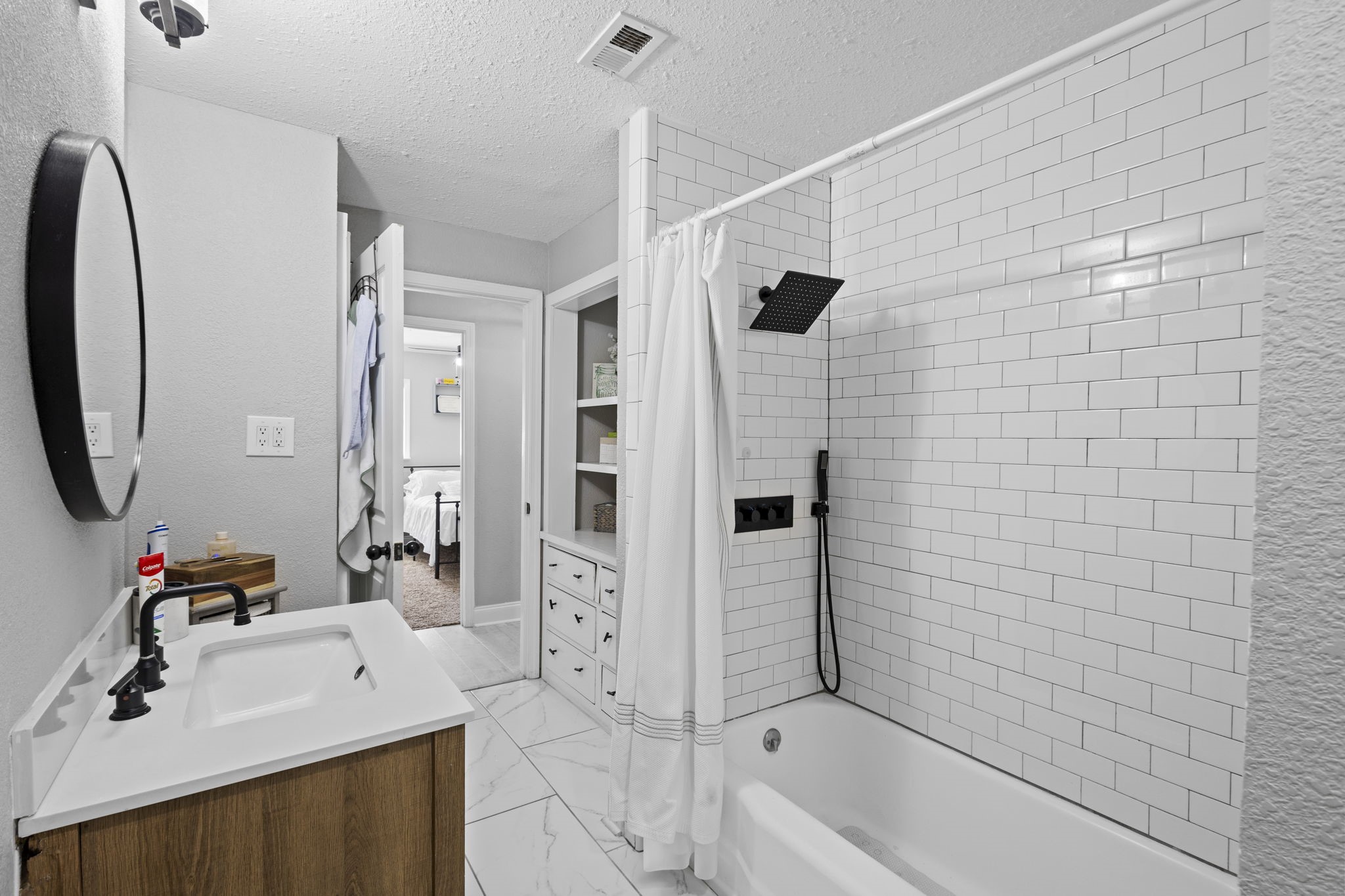 1006 Montgomery Street Property Photo 14