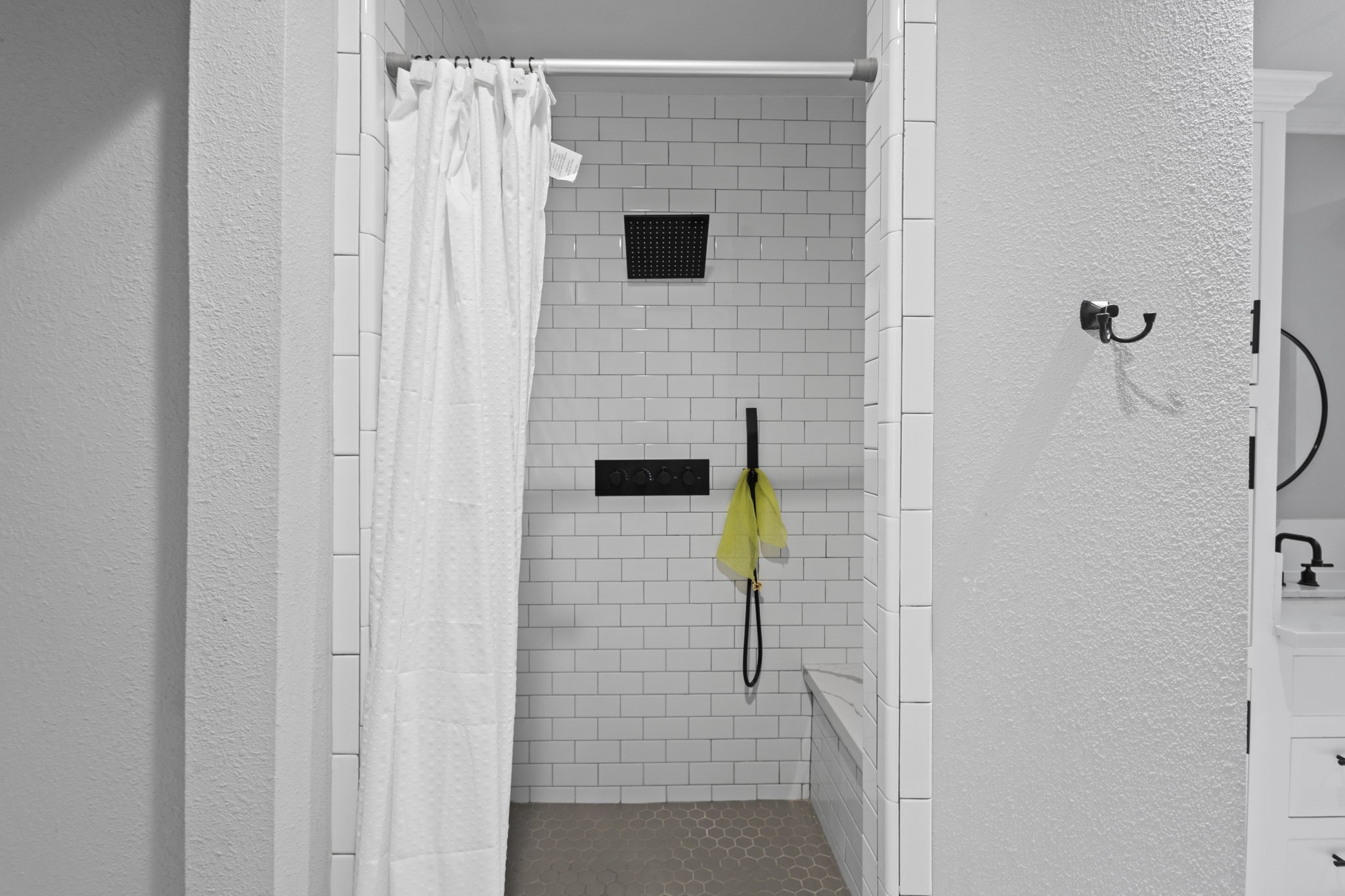 1006 Montgomery Street Property Photo 24
