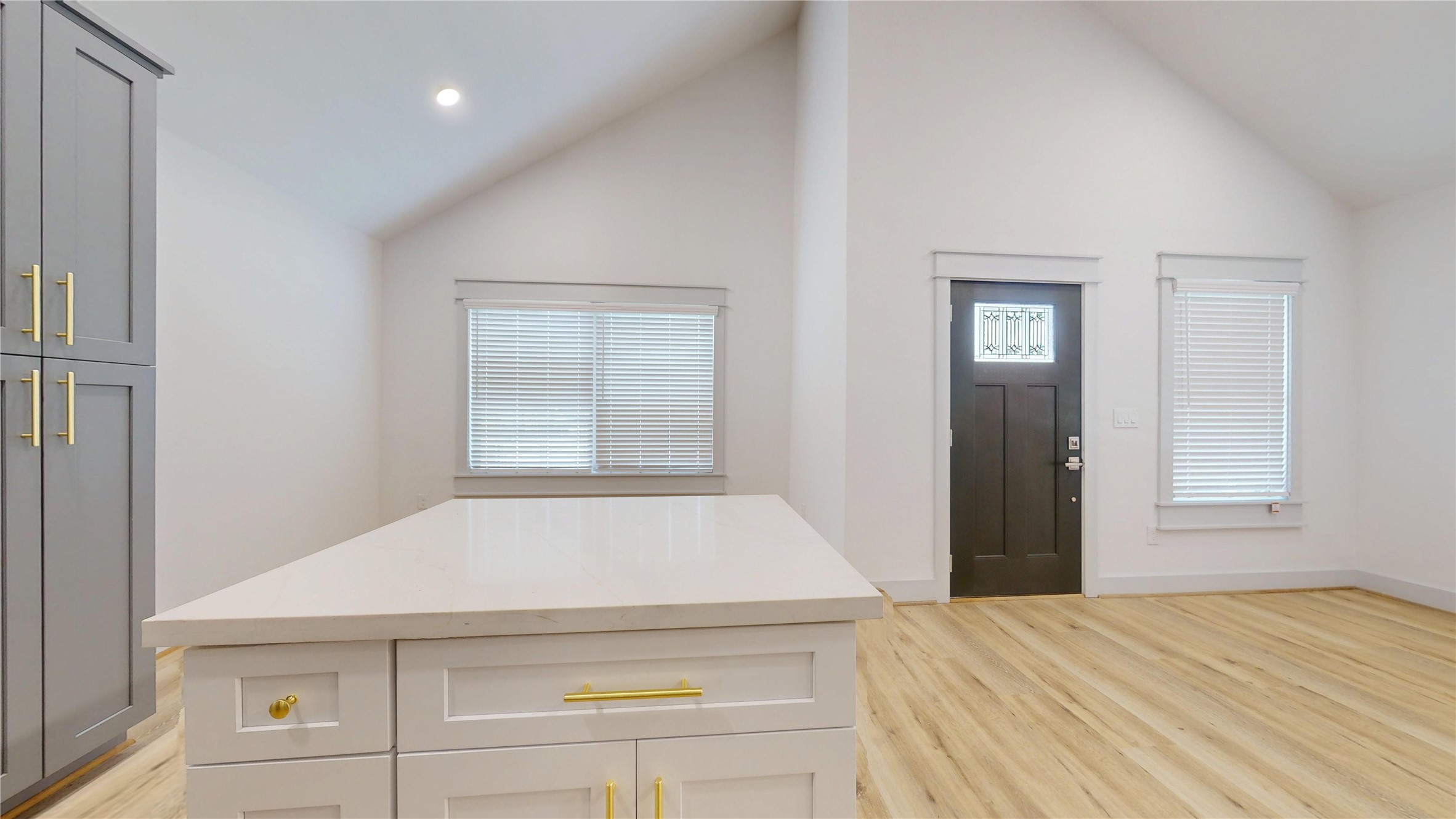 4305 Rogers Street Property Photo 17