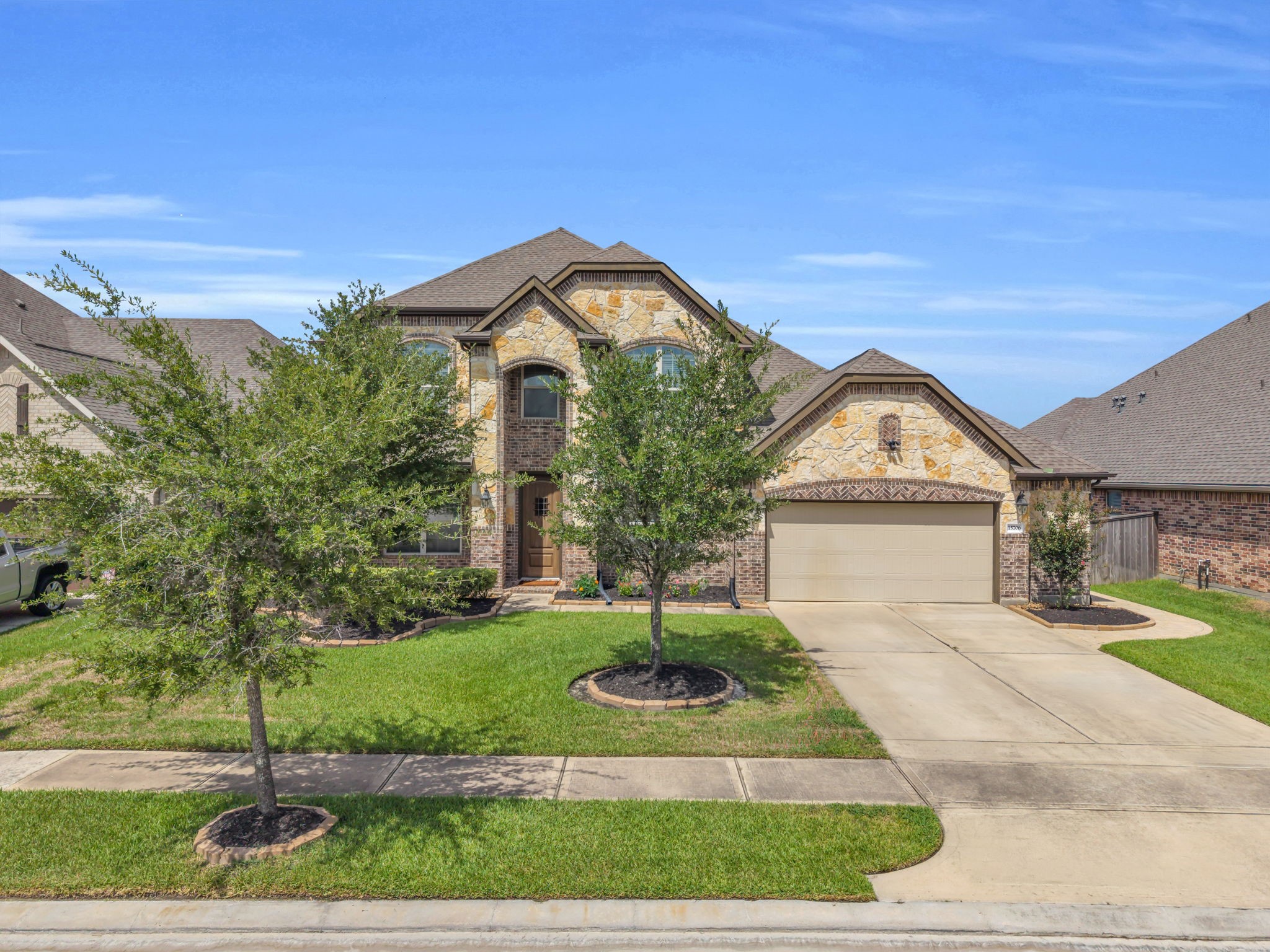 15706 Ponderosa Bend Drive Property Photo 1