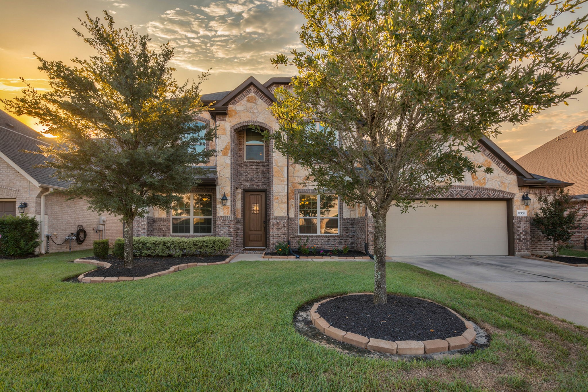 15706 Ponderosa Bend Drive Property Photo 3