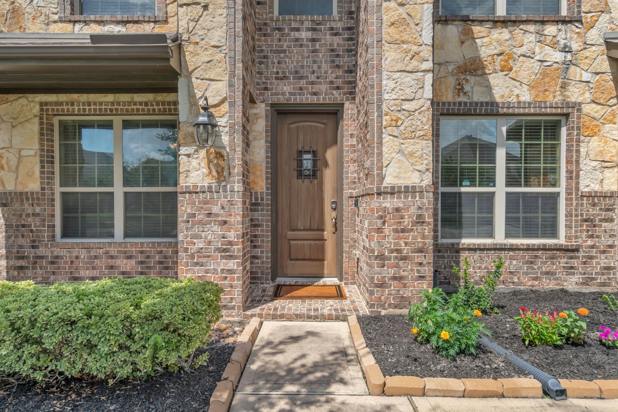 15706 Ponderosa Bend Drive Property Photo 4