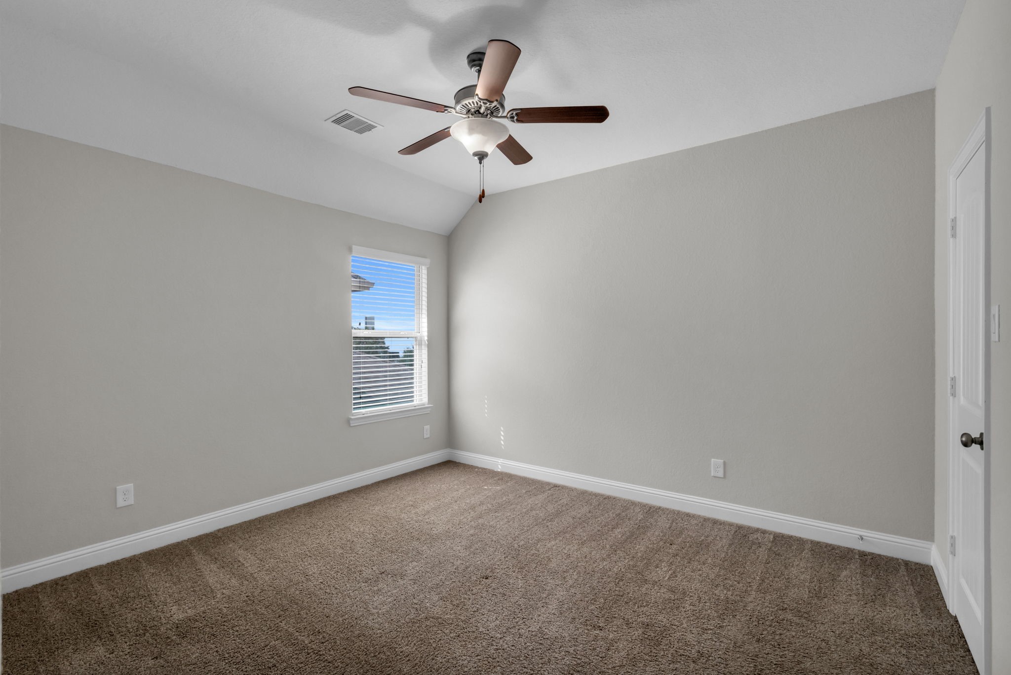 15706 Ponderosa Bend Drive Property Photo 30