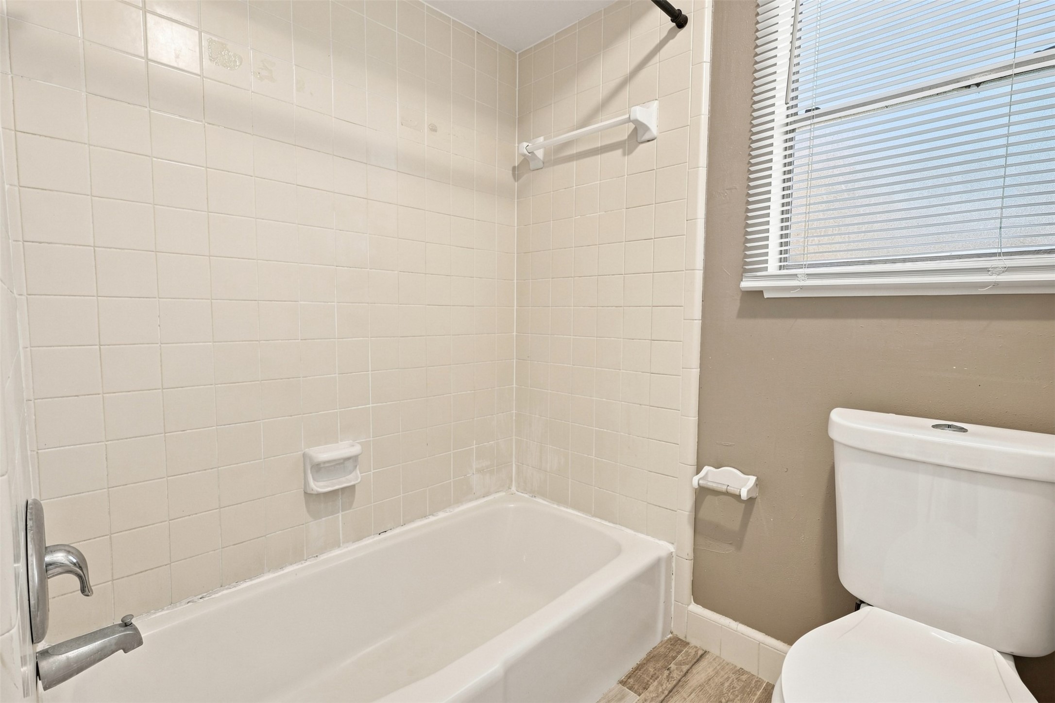 7714 Kleingreen Lane Property Photo 14