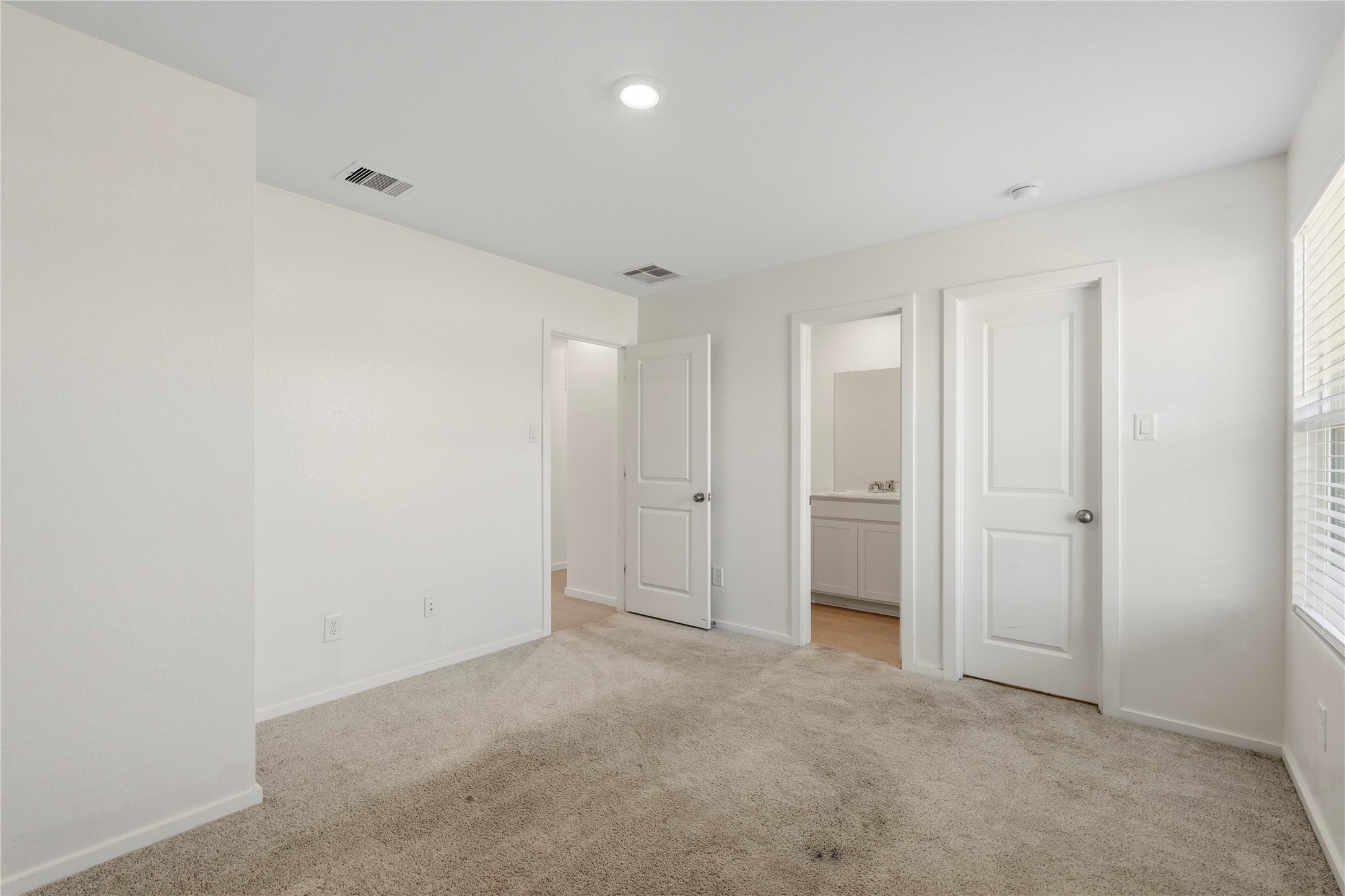 9323 Speckled Trout Drive Property Photo 16