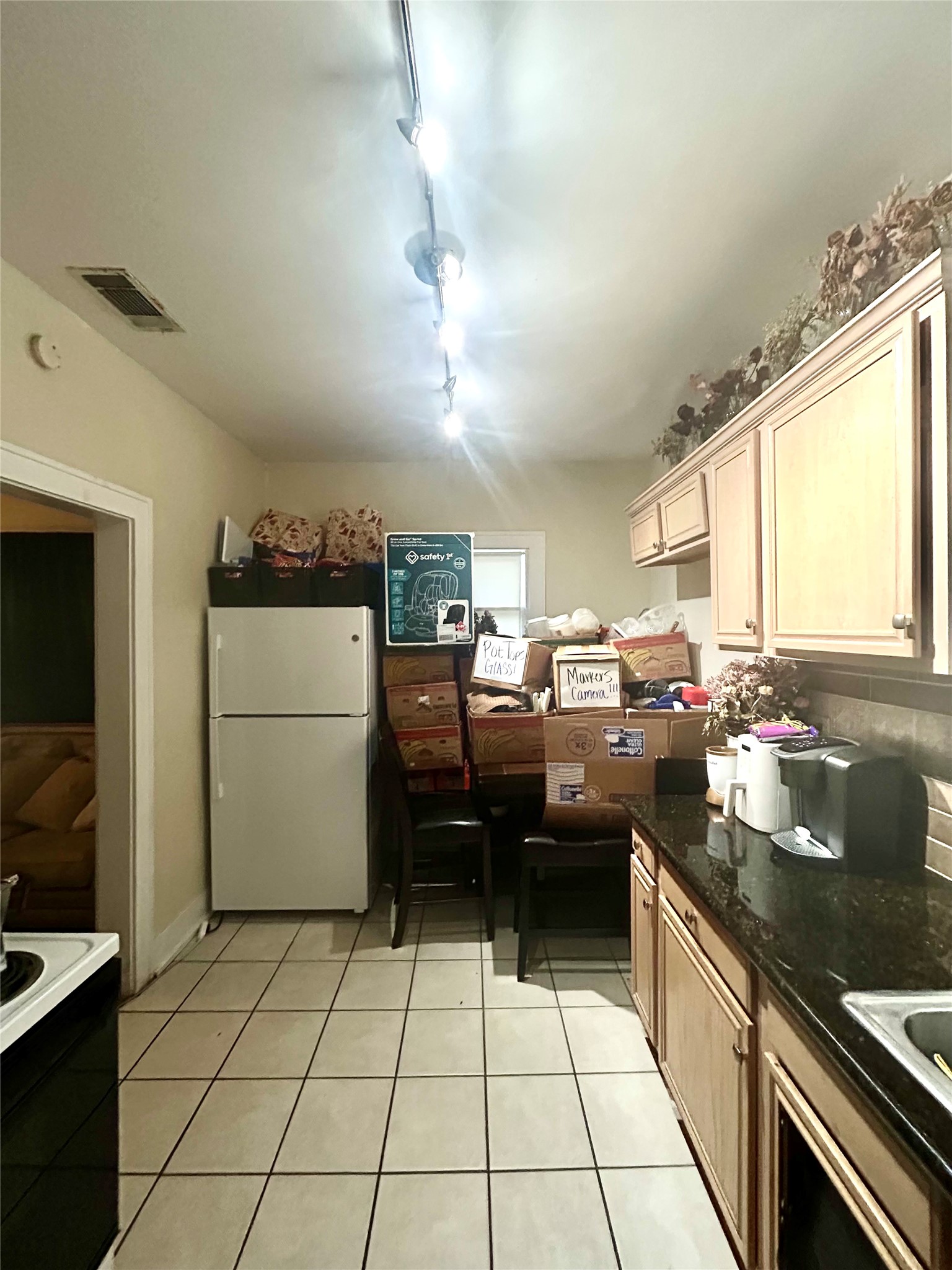 2405 Isabella Street 3 Property Photo 3