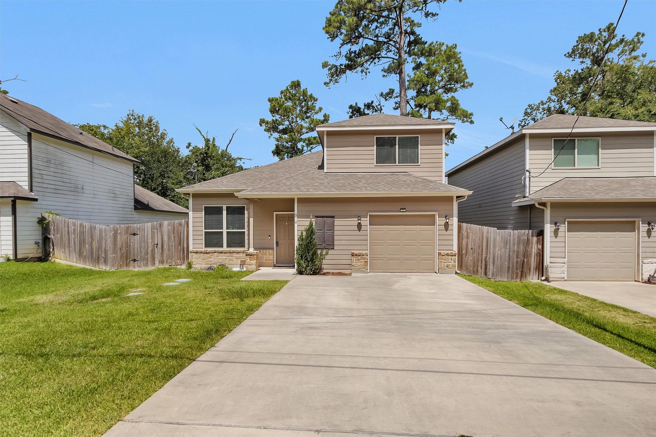 910 Cherokee Drive Property Photo 1