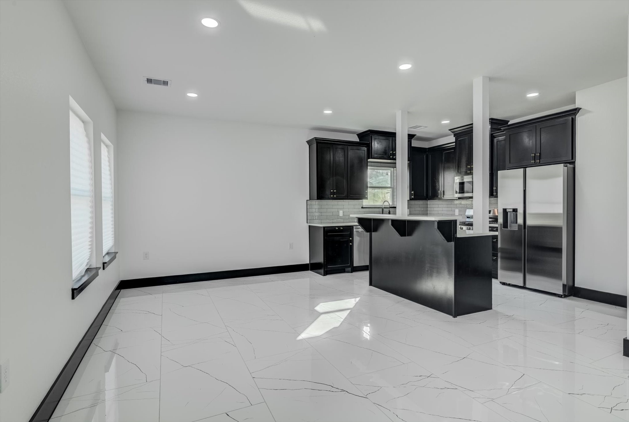 5911 Rietta Property Photo 5